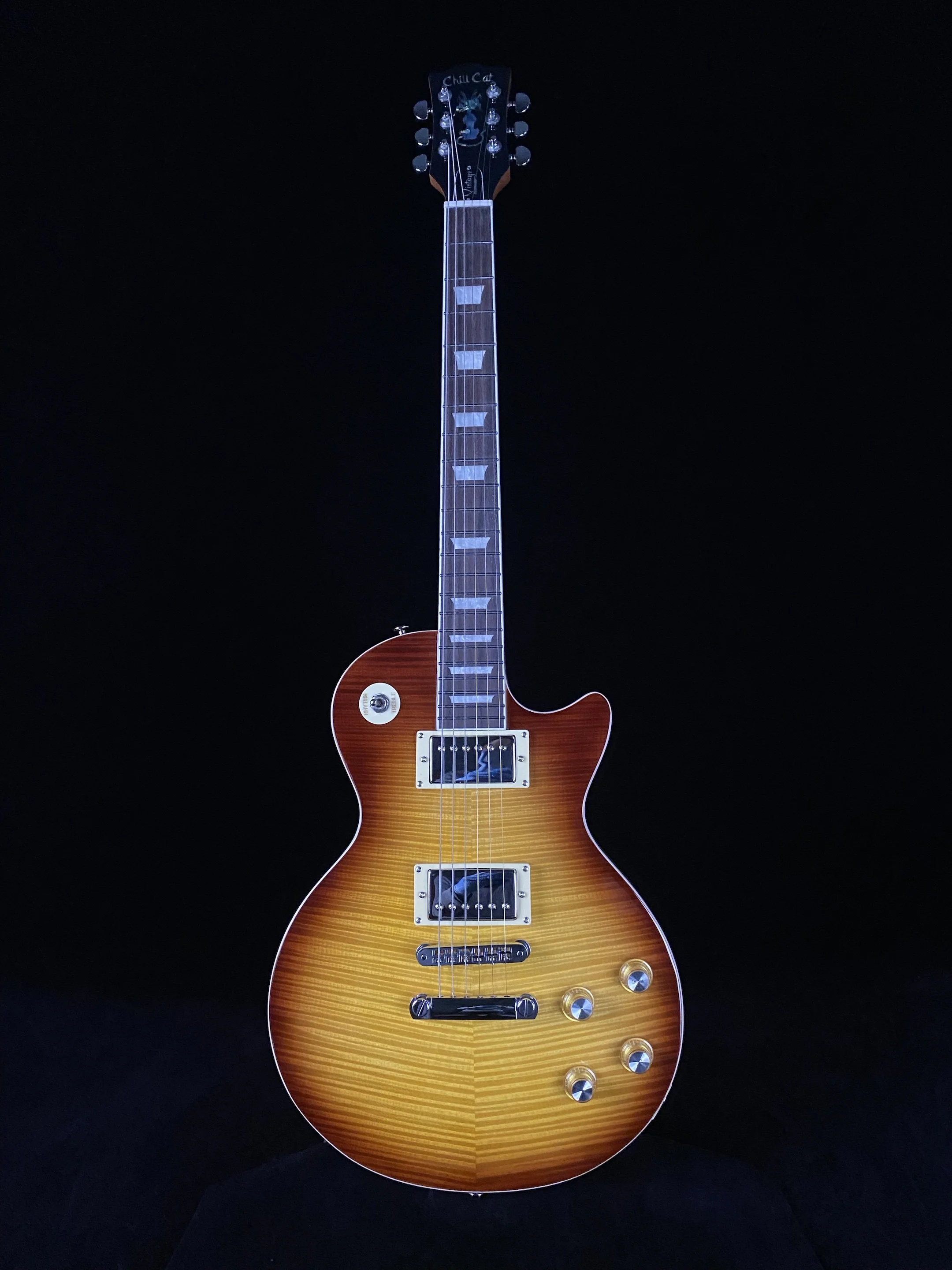 Chill Cat Vintage Standard Honey Burst Electric Guitar