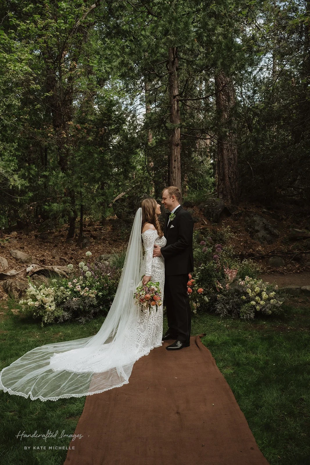 ff55_Yosemite_wedding_photographer__KMP8392.jpg