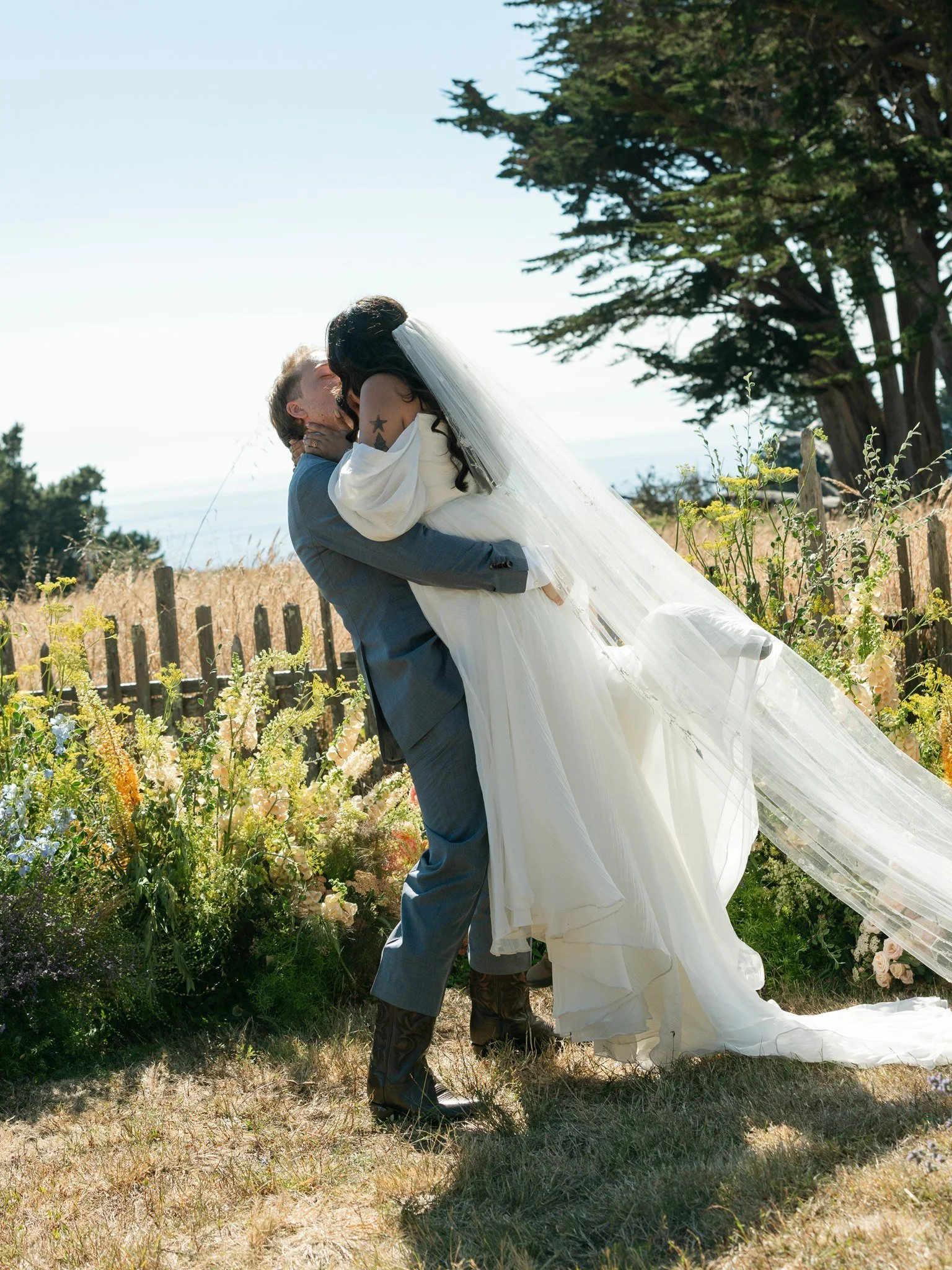 AllisonStoddard_Bry+MattCeremony-32.jpg