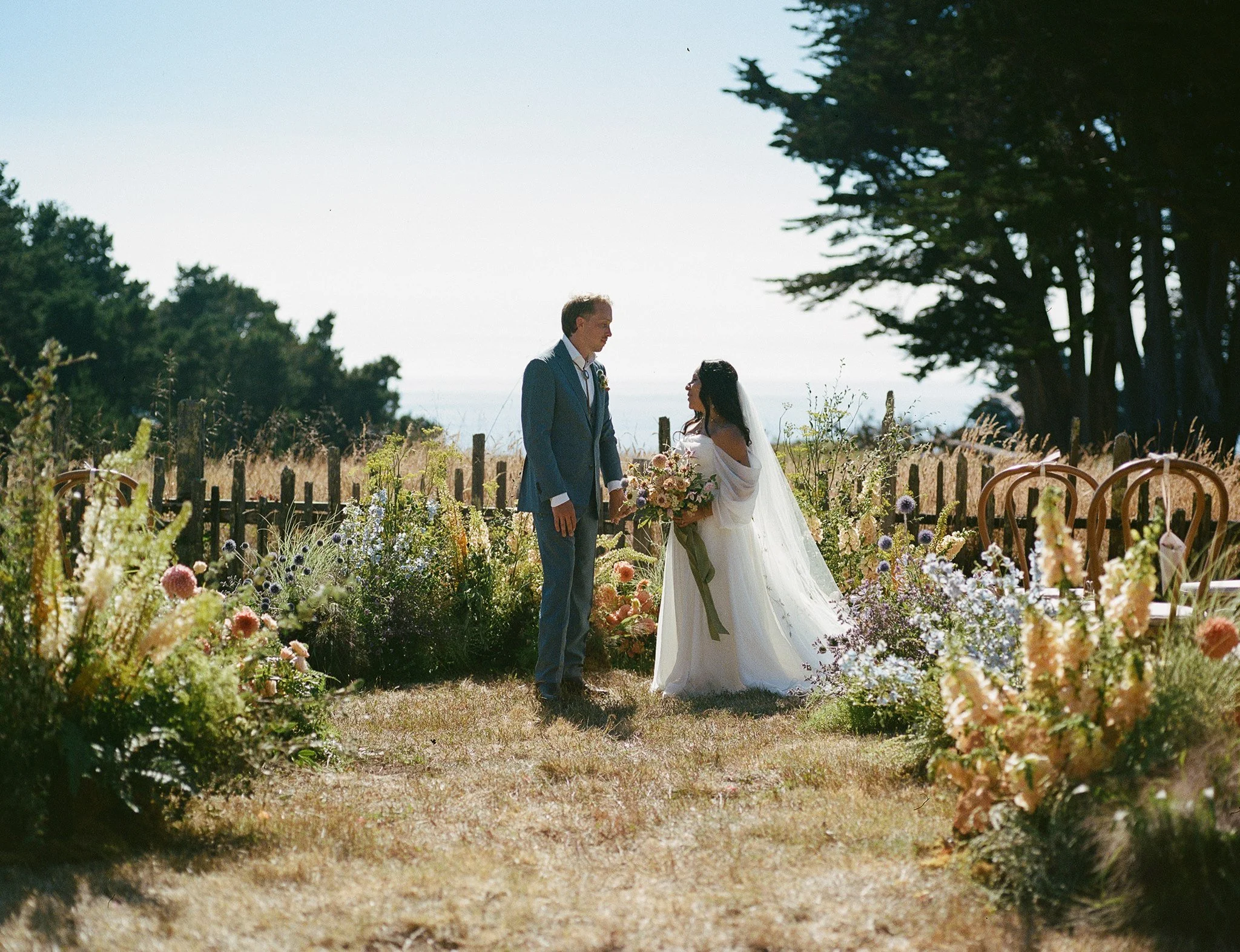 AllisonStoddard_Bry+MattCeremony-23.jpg