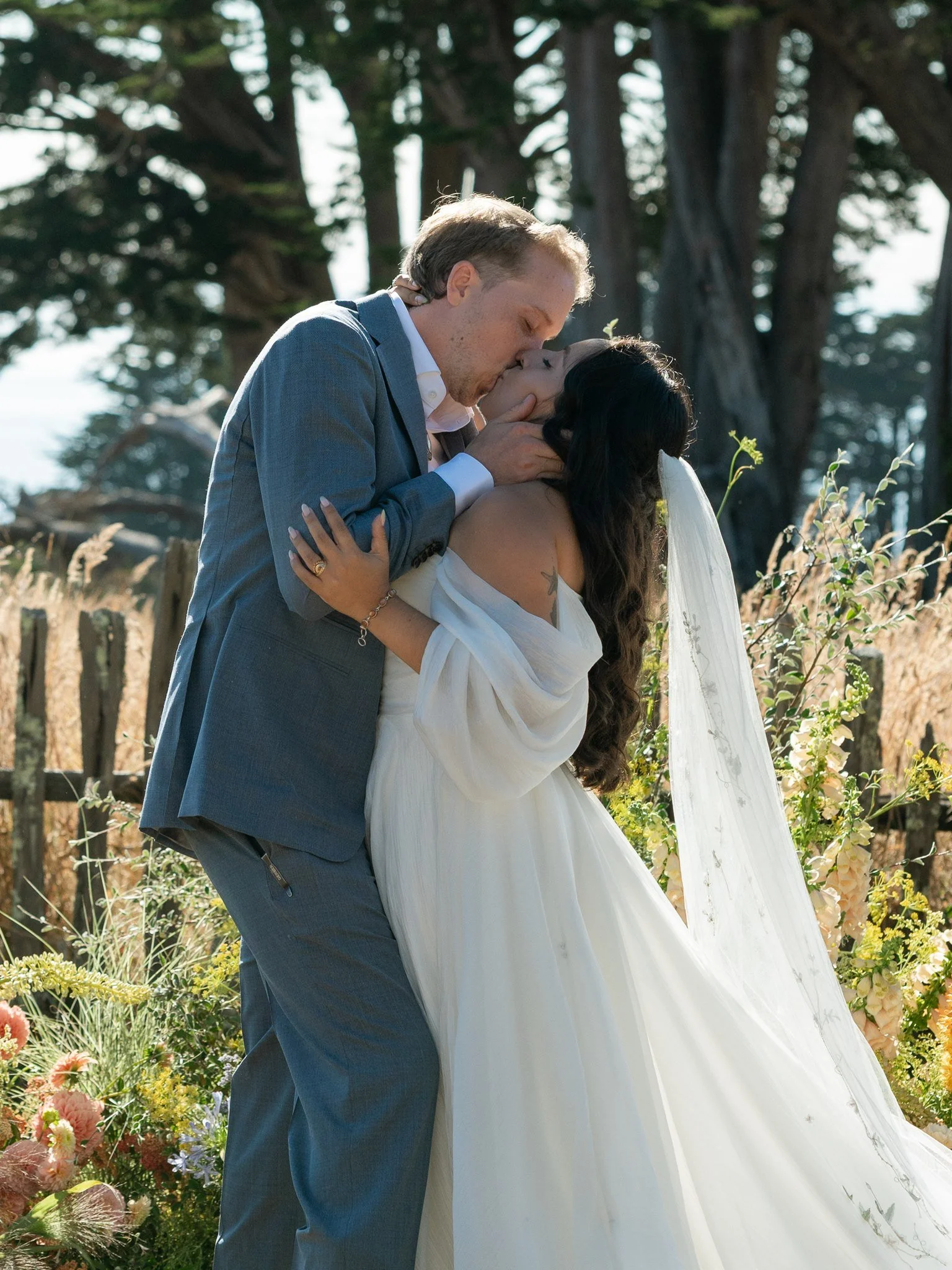AllisonStoddard_Bry+MattCeremony-96.jpg