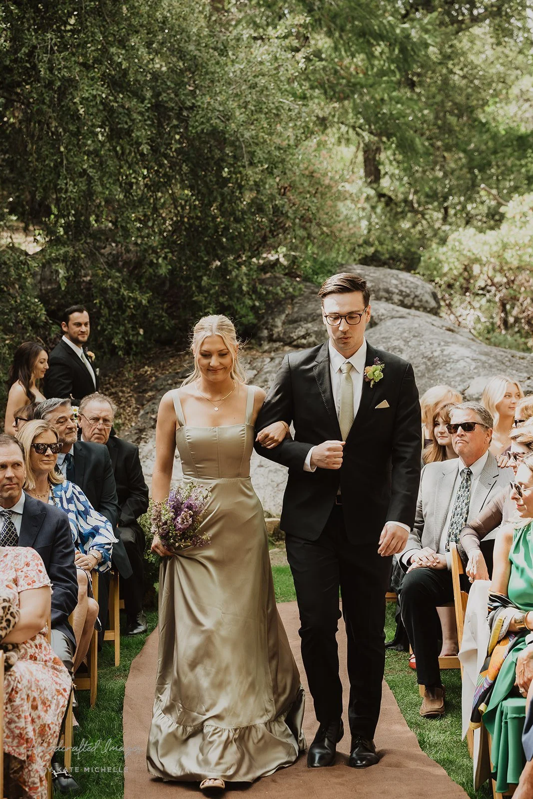 GR8_Yosemite_wedding_photographer__Z709133.jpg