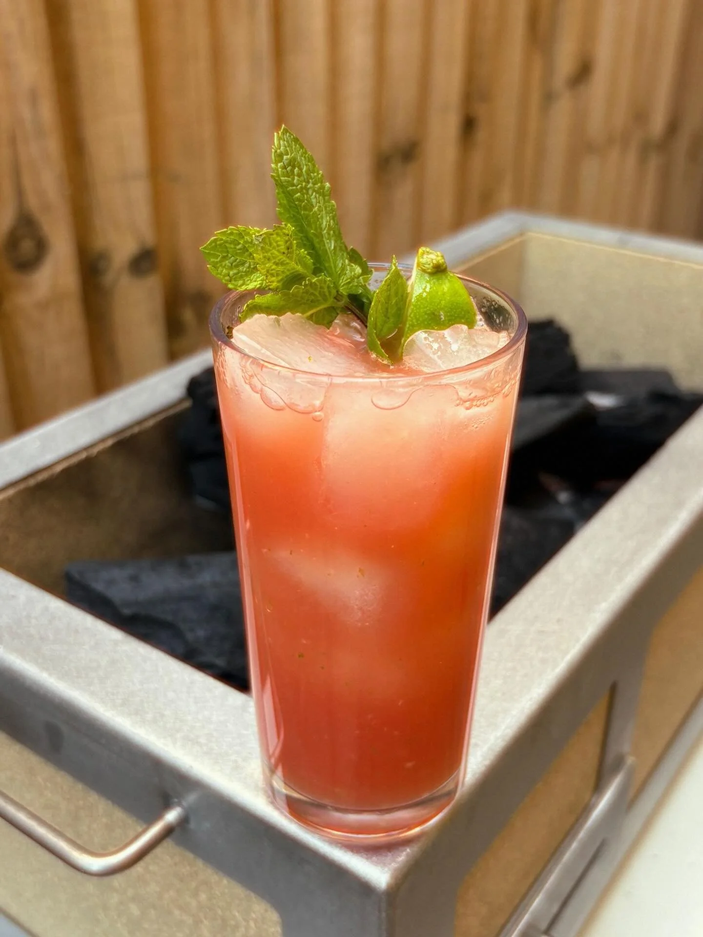 Coming soon&hellip;.

#sofillas #mathiesonanddervish #london #food #restaurant #popup #cocktail #nonalcoholic #foodies