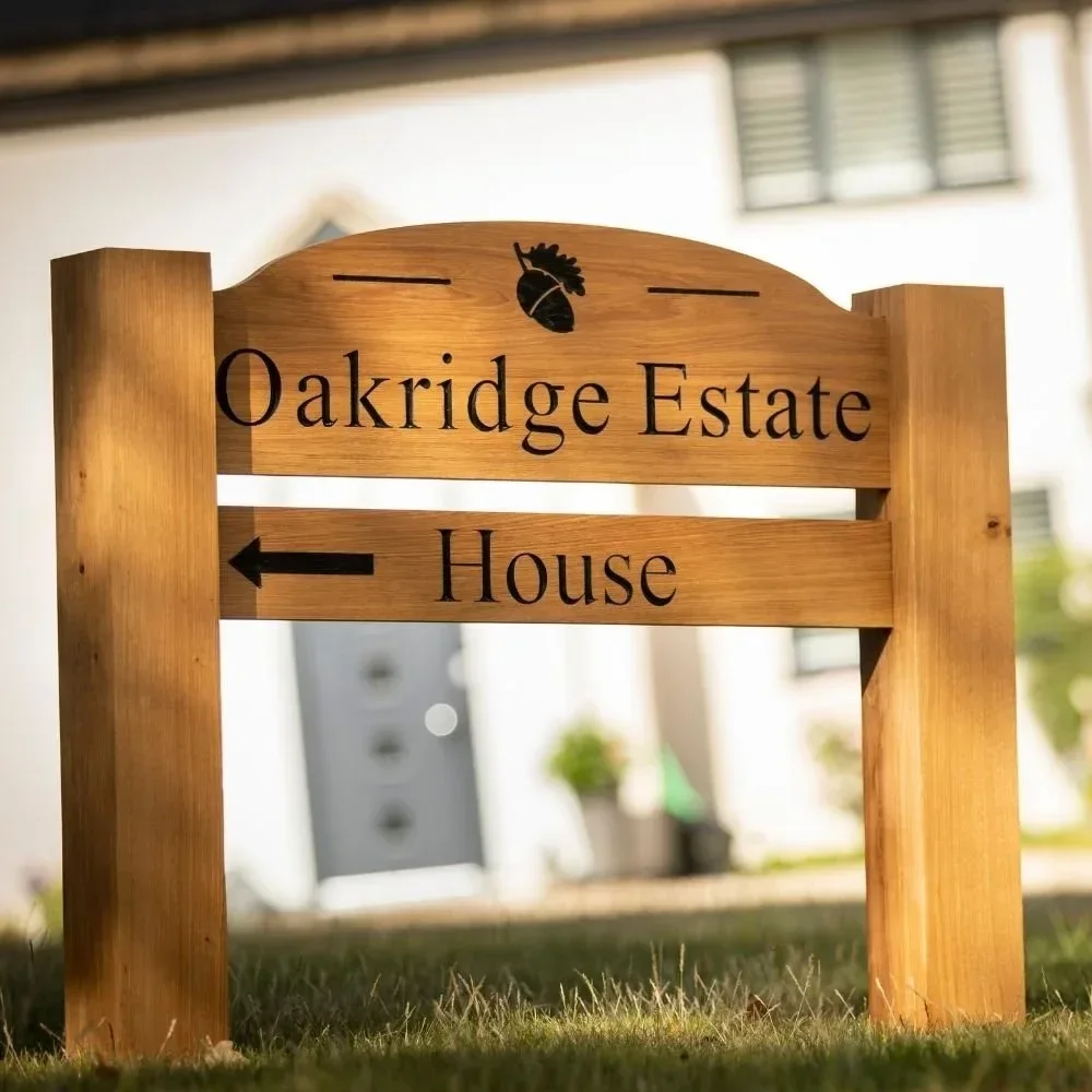 Oak Post & Ladder Sign