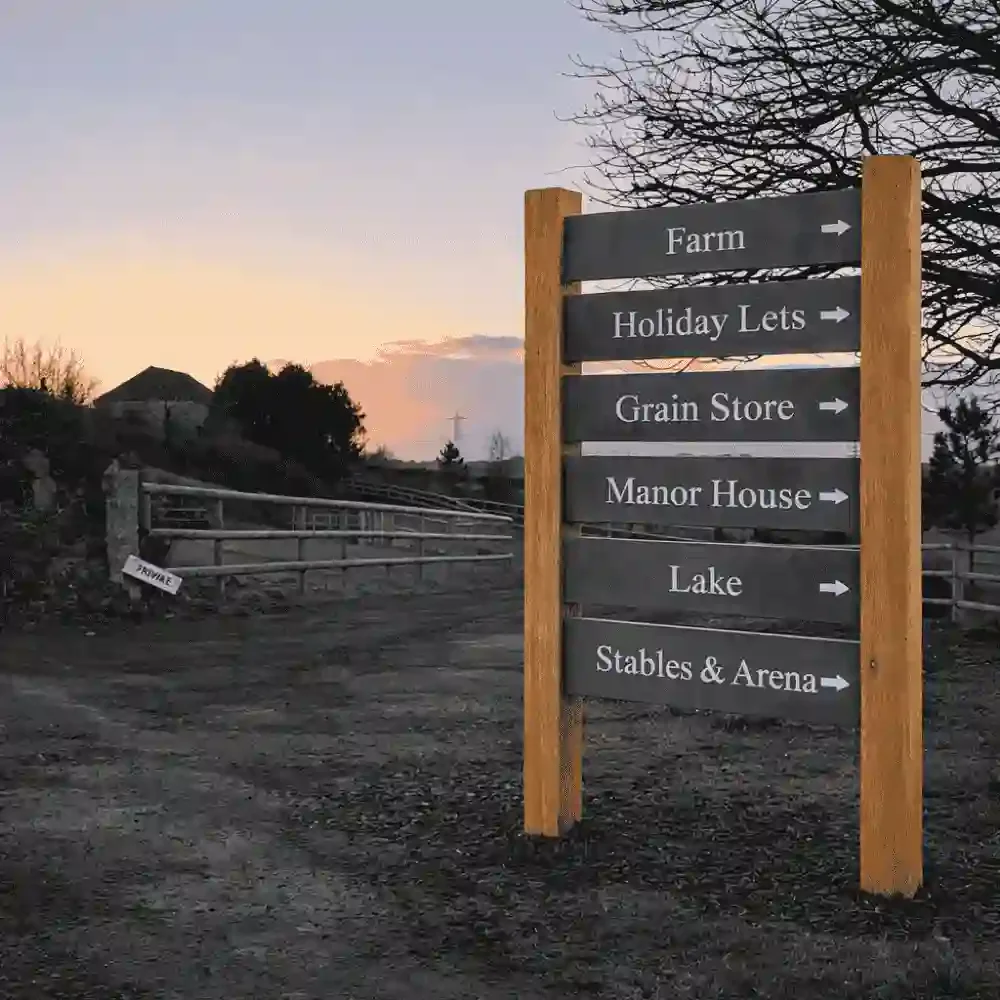 Large Wooden Oak Post & Slate Stone Ladder Sign