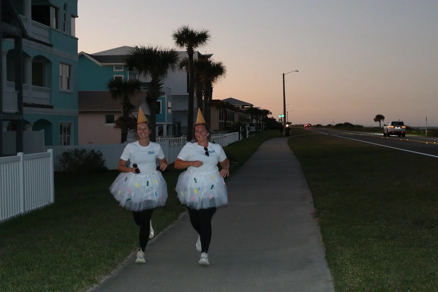 We all scream for ice cream&hellip; and Halloween! 🍦👻

The Belly&rsquo;s team had a blast joining the @flaglerbeachrunclub for their Happy Hour Halloween Run last night! 🏃&zwj;♀️🎃 After the run, everyone cooled off with our ice cream sandwiches a
