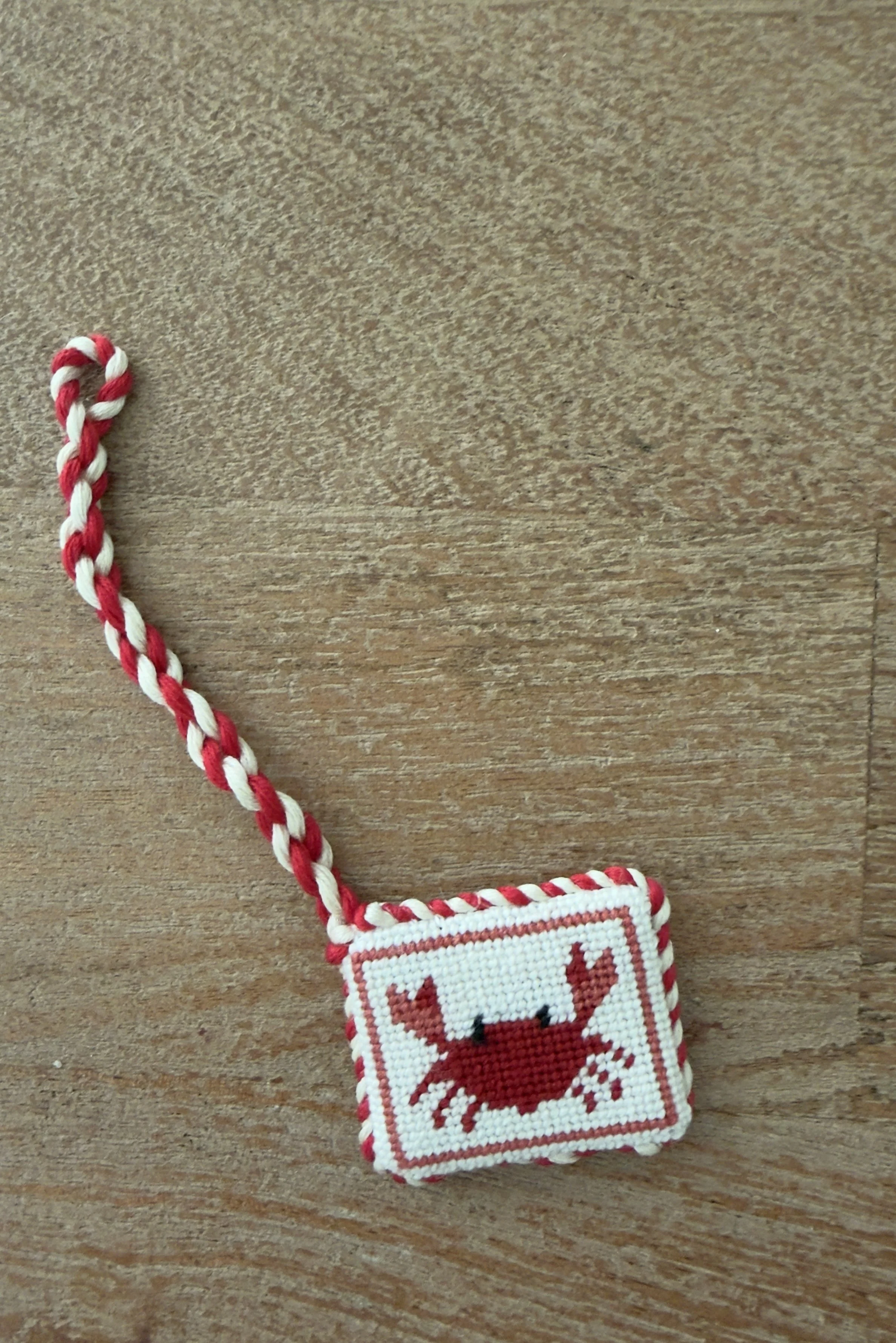 aesthetic-crafts-needlepoint-01.jpg