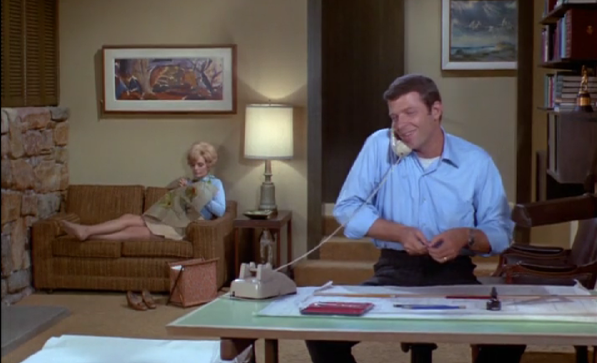 Brady-Bunch-Carol- needlepointing.png
