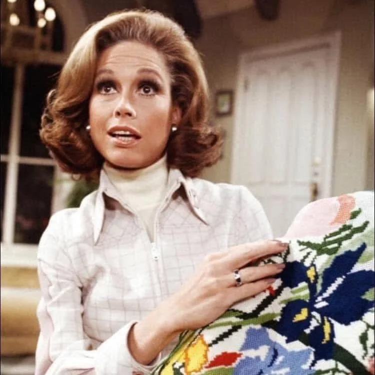 Mary-Tyler_moore-Needelpoint.jpg