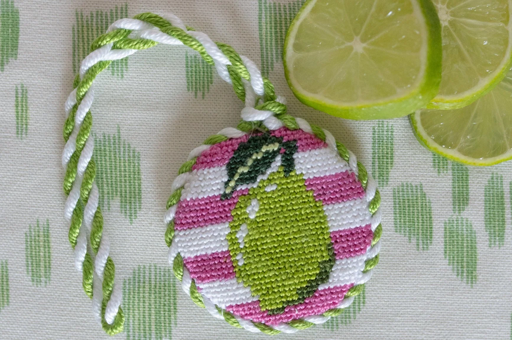 Needlepoint-Georgie-and-Lottie-18.jpg