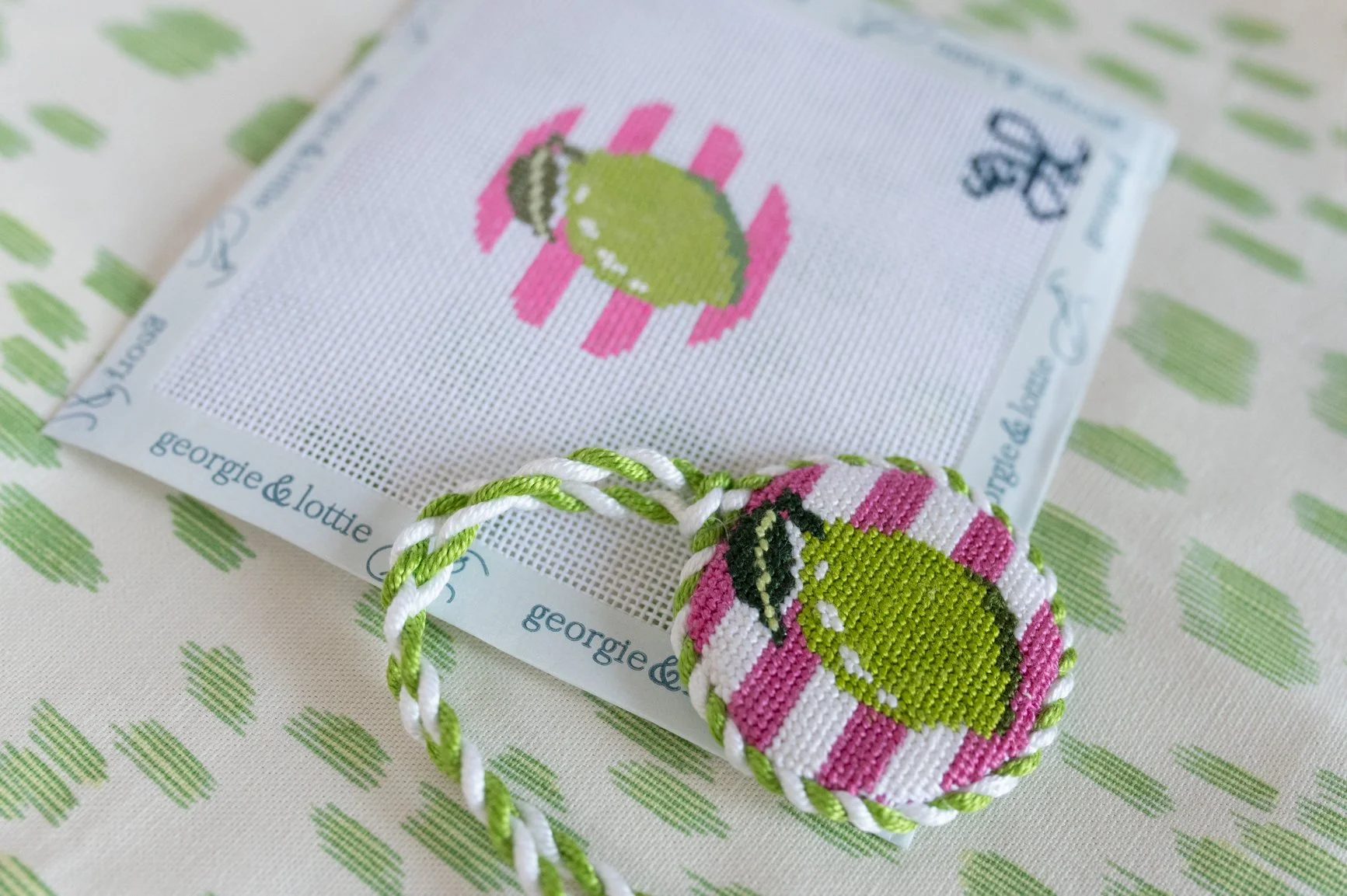 Needlepoint-Georgie-and-Lottie-17.jpg