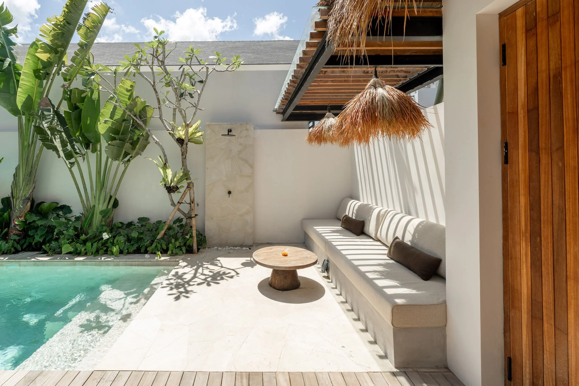 pool area 1.jpg
