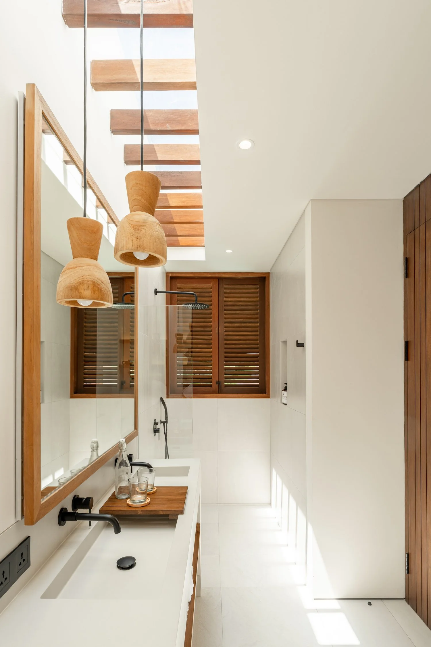2 bathroom 5.jpg