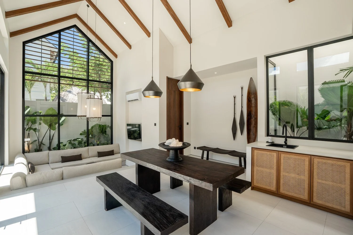 2 living room 4.jpg