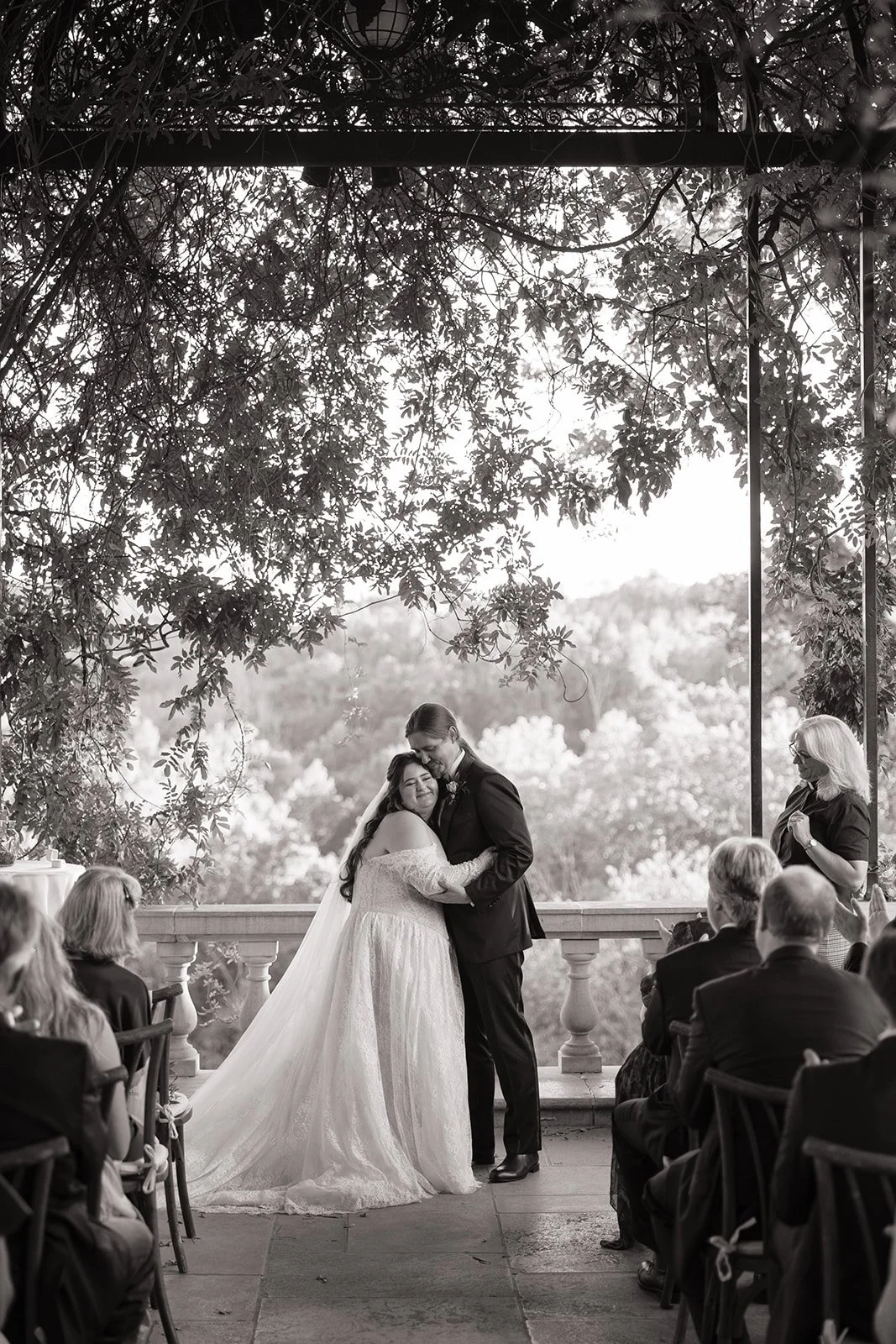 samantha-michael-cheekwood-wedding-preview-photos-nicole-kiser-imagery-65.jpg