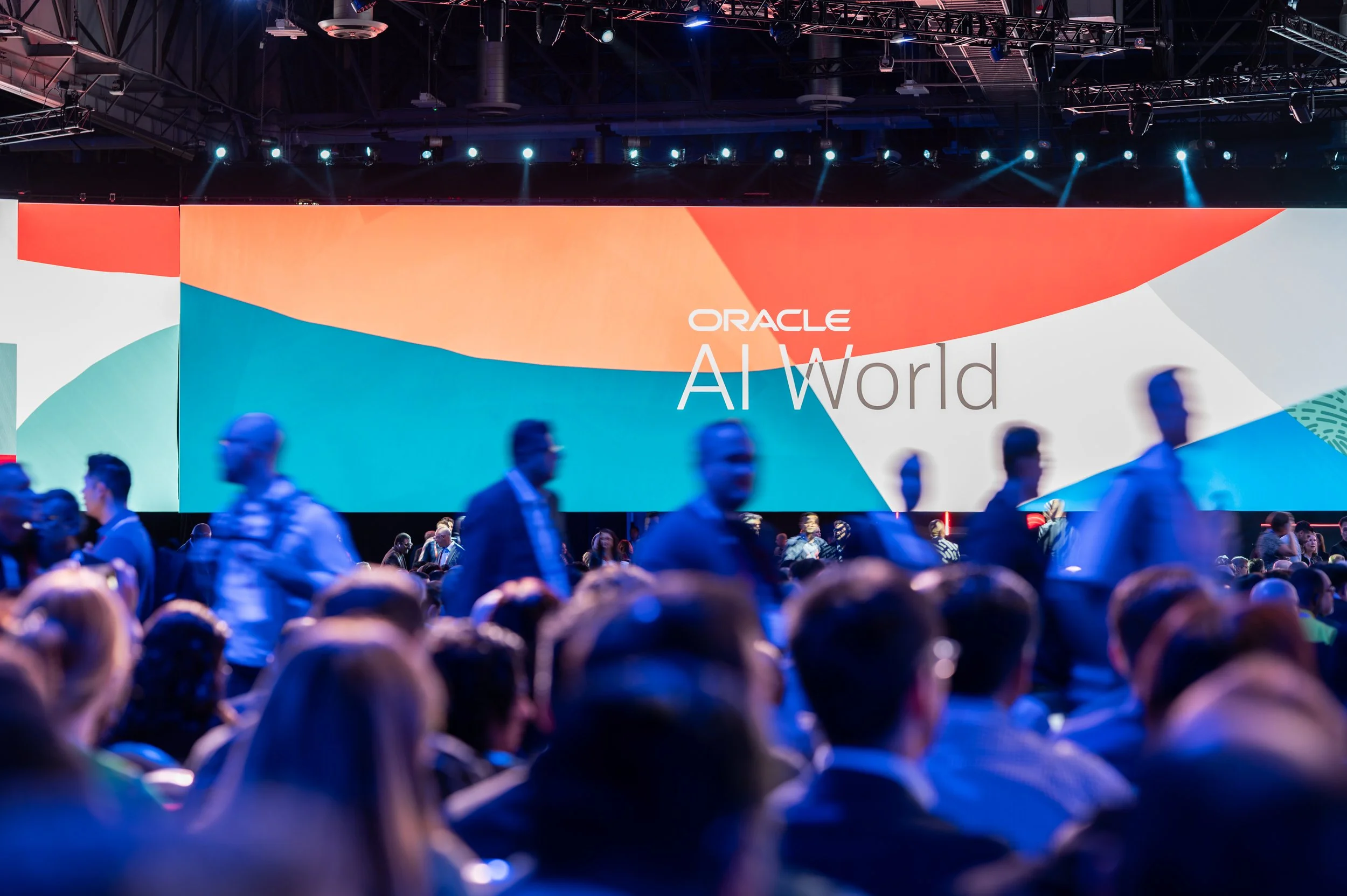 2025_OracleAIWorld_Mike_Keynote__IR28467 (1).jpg