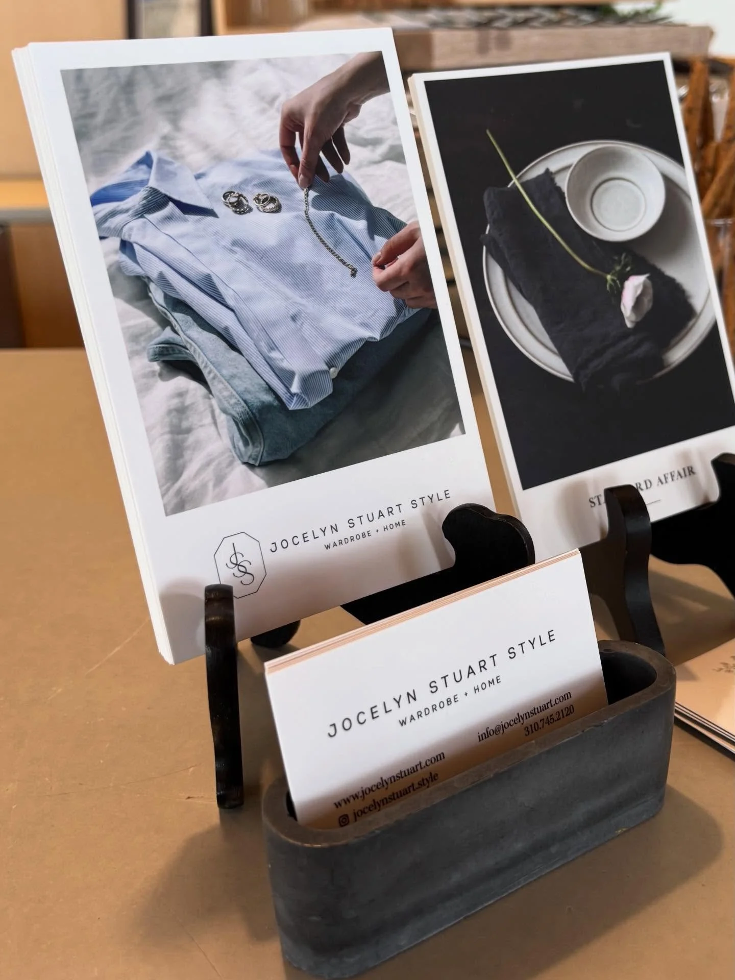 Why book now with Jocelyn Stuart Style?
Because styling with intention transforms how you live every day. From a refreshed wardrobe to a beautifully edited home, I help you use what you love, elevate what you already have, and create spaces and outfi