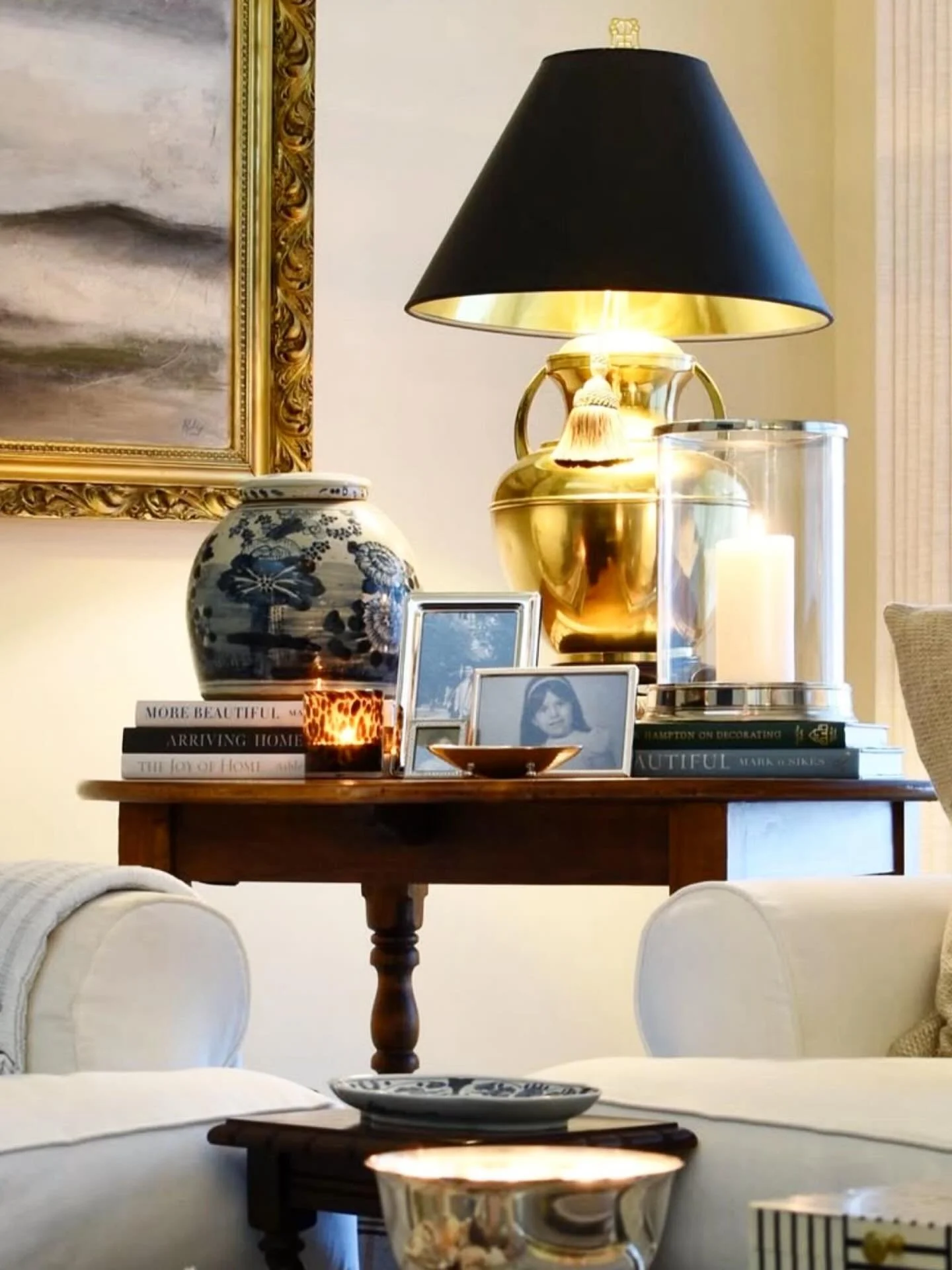 I love a home that feels collected, not styled. A mix of old and new.
Pieces found over time, stories layered in, and nothing too precious to live with.
This is where comfort and beauty meet&mdash;every single day.