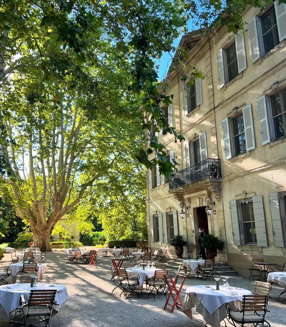 Ch&acirc;teau des Alpilles was everything I love about Provence&mdash;style that gave me goosebumps, understated elegance, and beauty that never needed to announce itself. The kind of place that inspires you to slow down, look closer, and appreciate 
