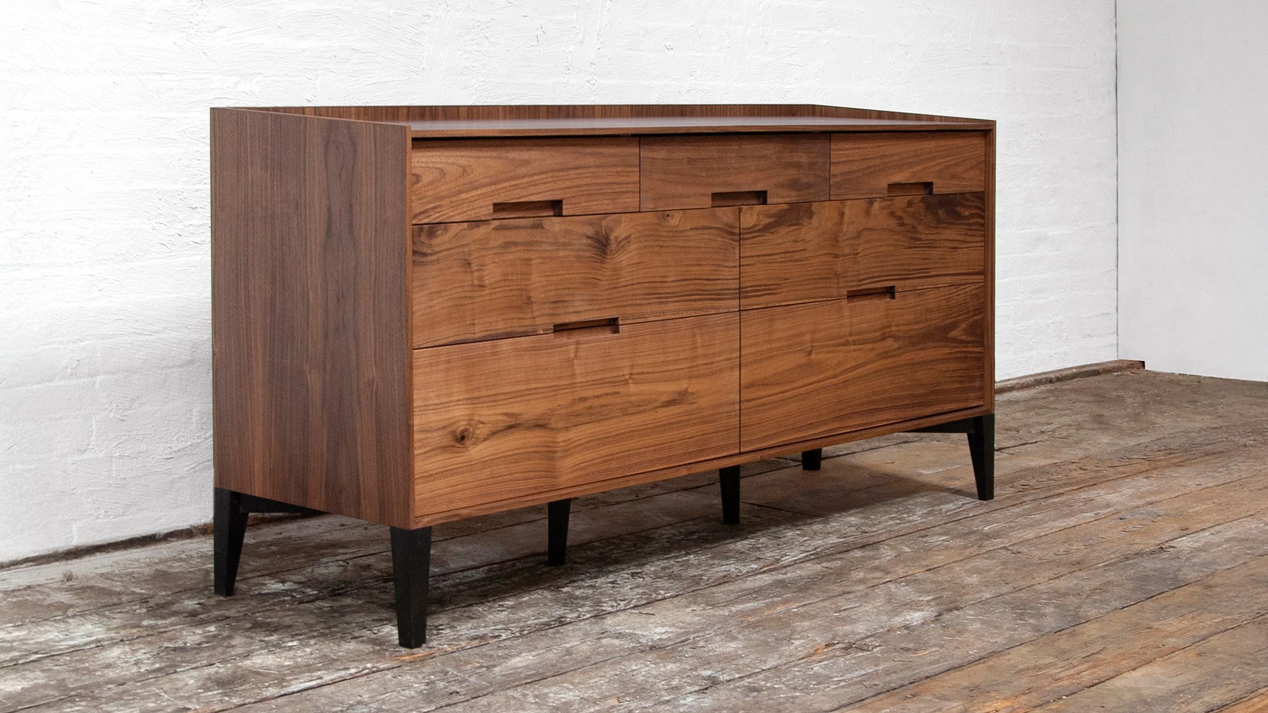 Reed-Hansuld_Low-Dresser-No-10_1_16X9.jpg