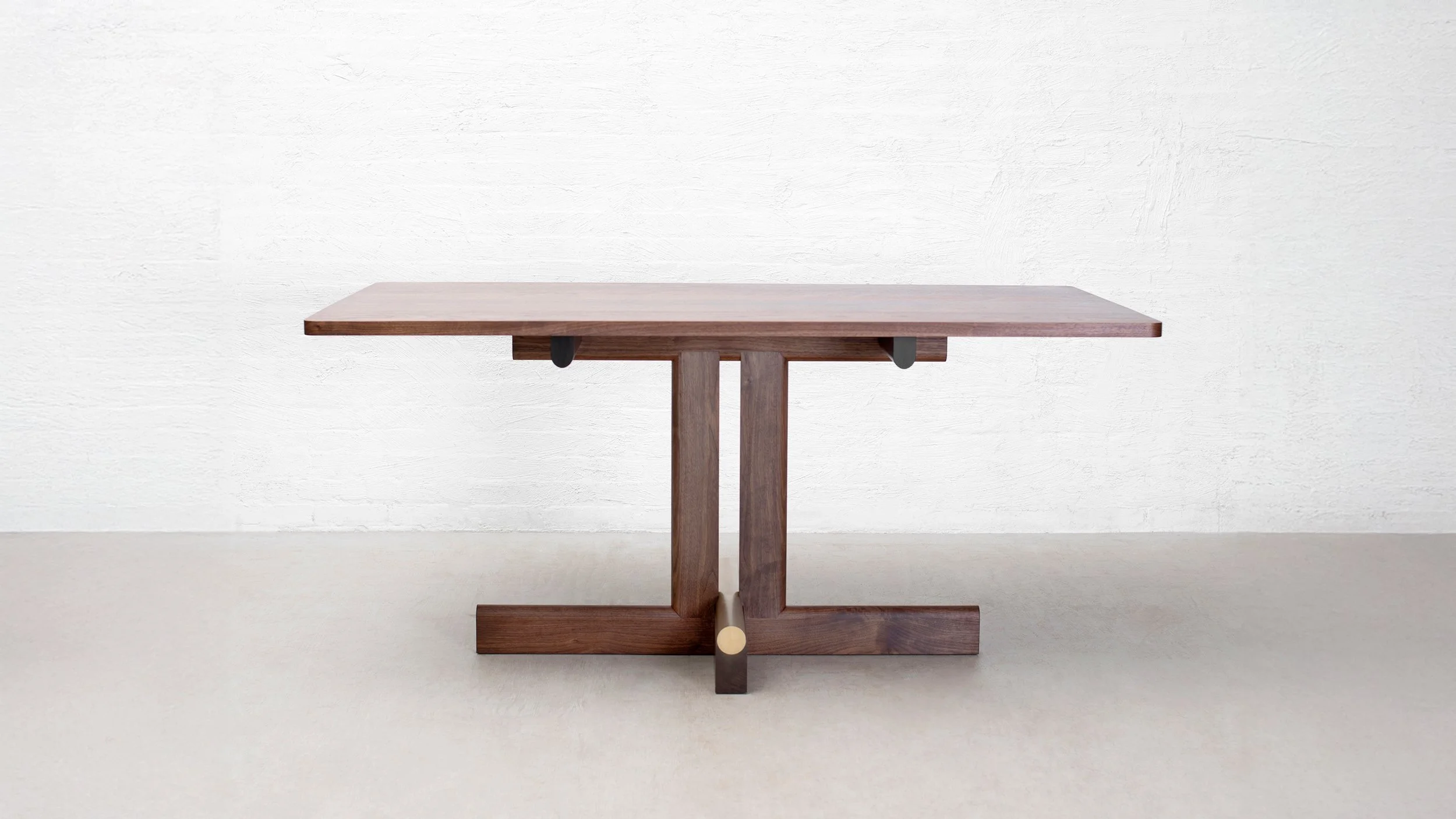 Reed-Hansuld_Dining-Table-No-4_2_16X9.jpg