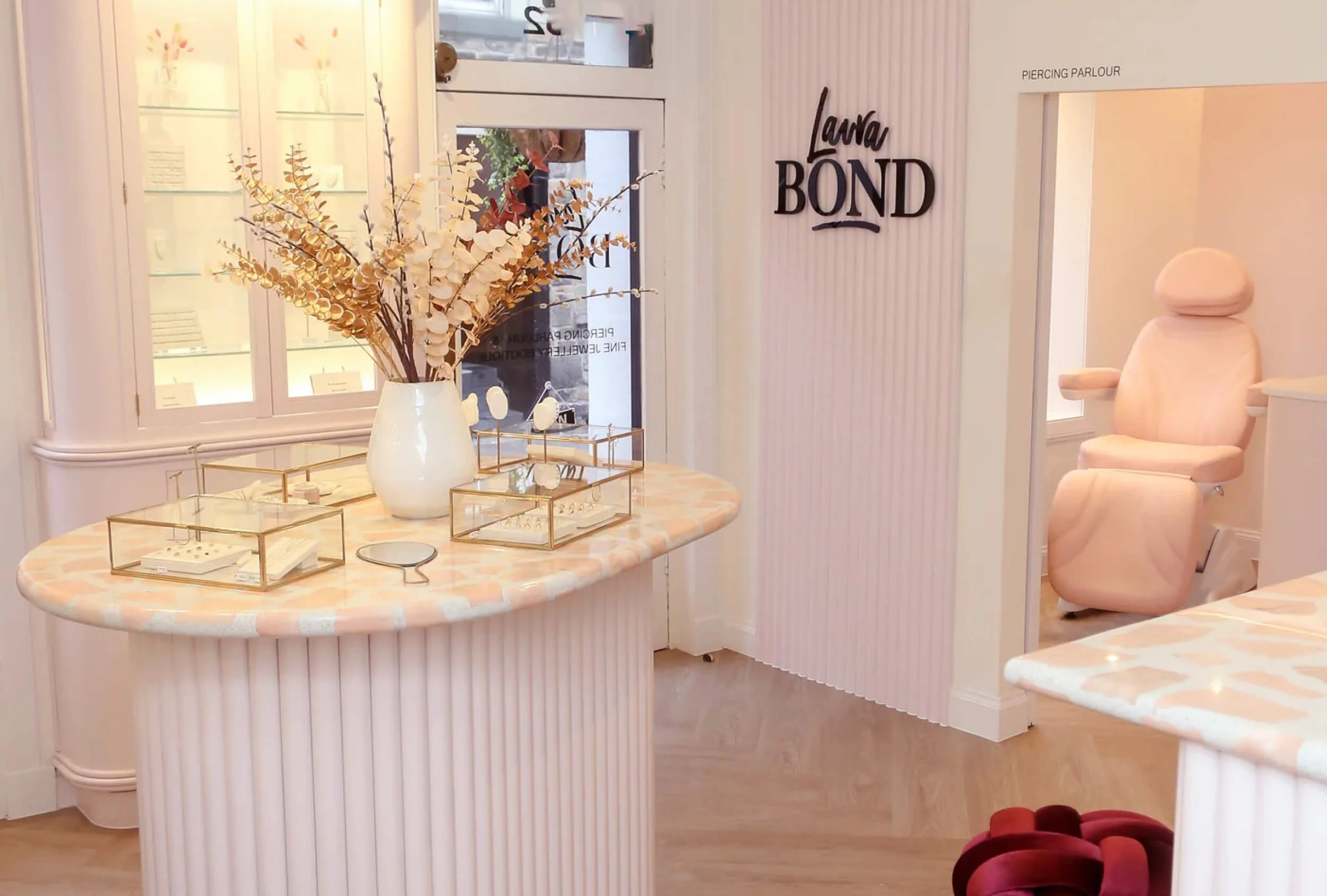 FLOCK_LAURA BOND Boutique.jpg