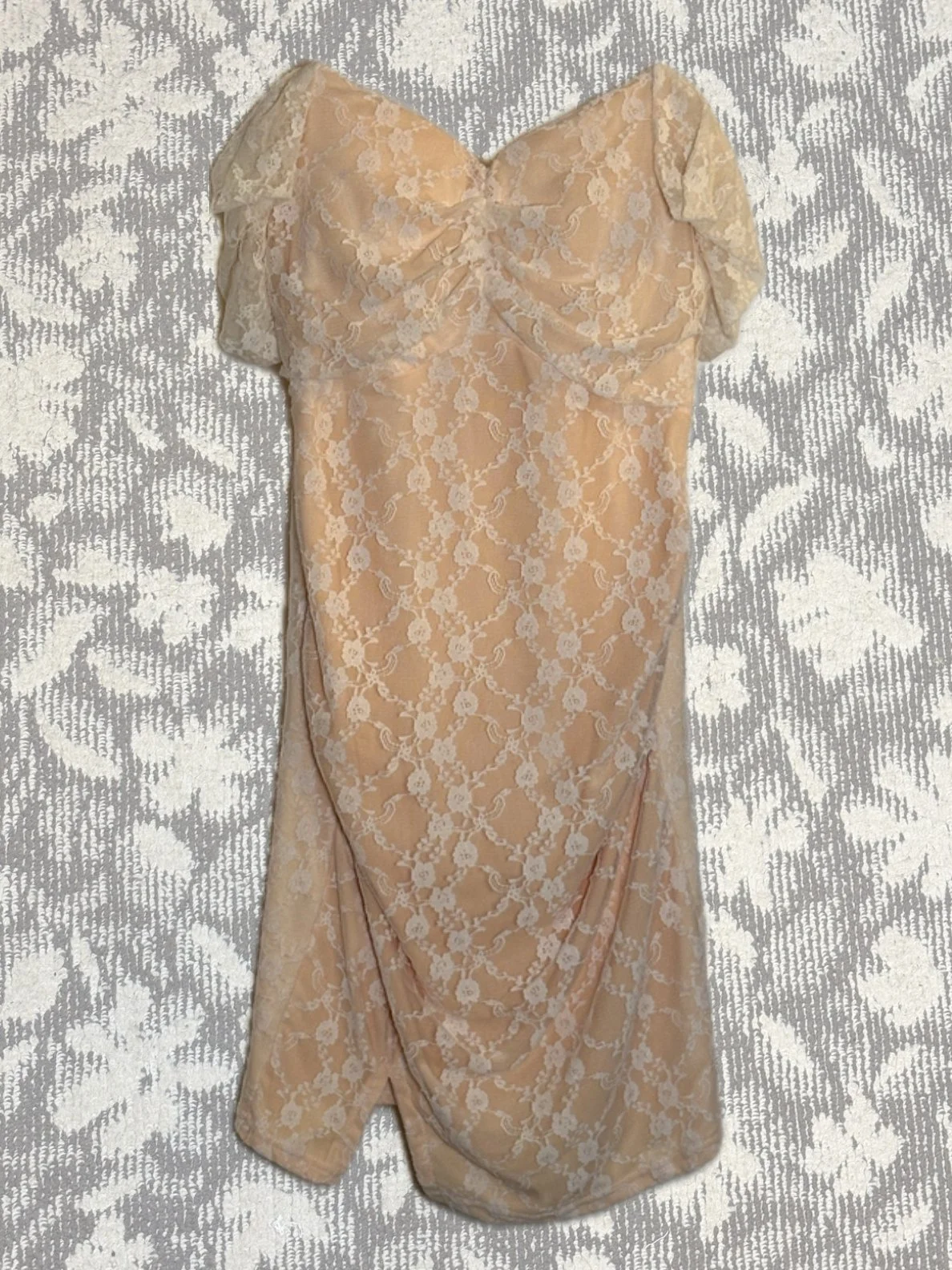 フレジアワンピース