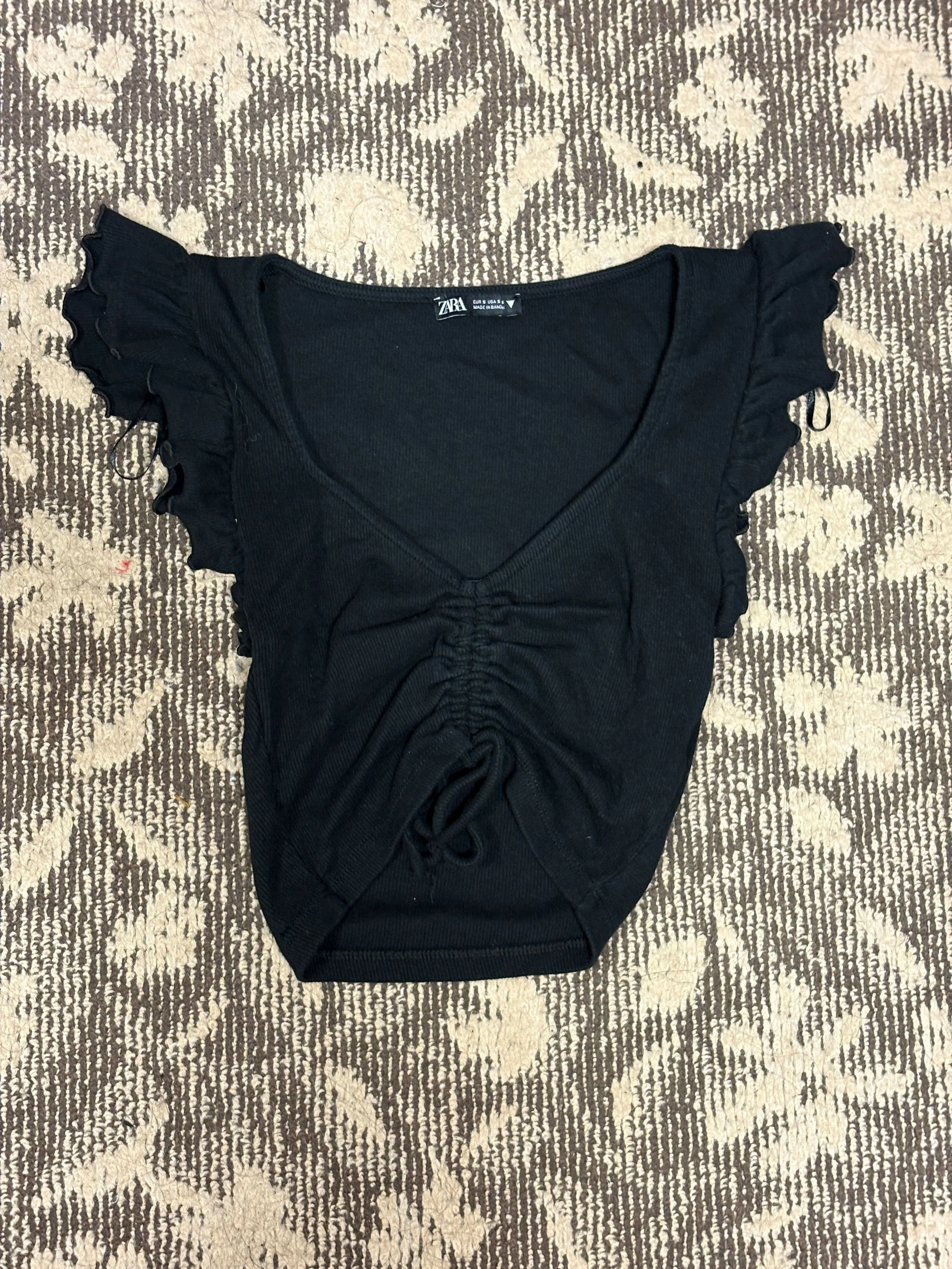 カットソーフリルノースリーブ