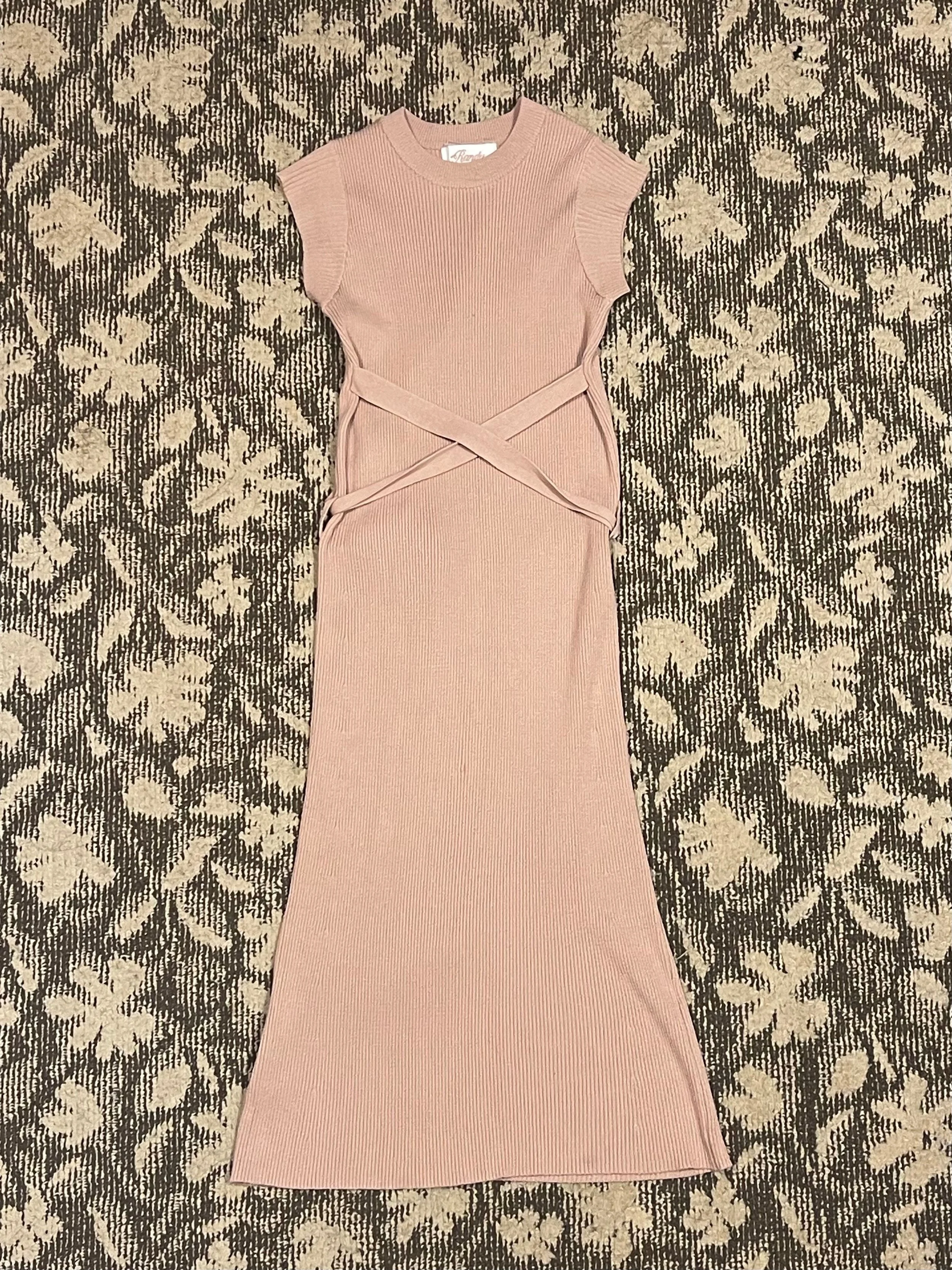 リブニットマキシドレス