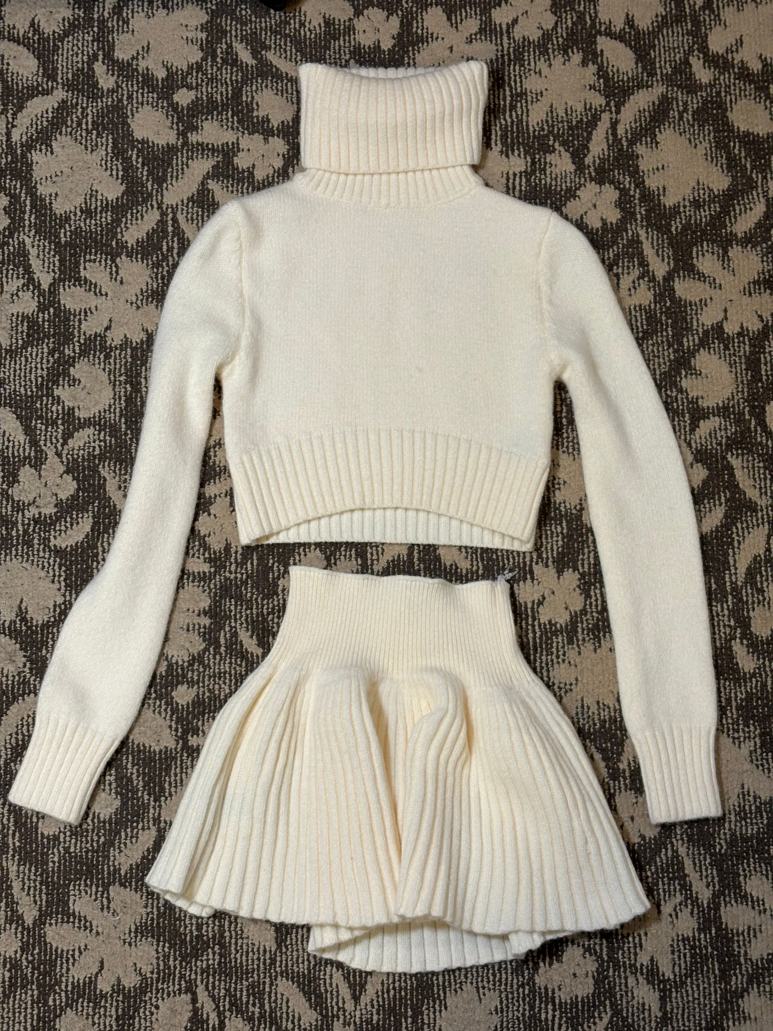 ニットセットアップ