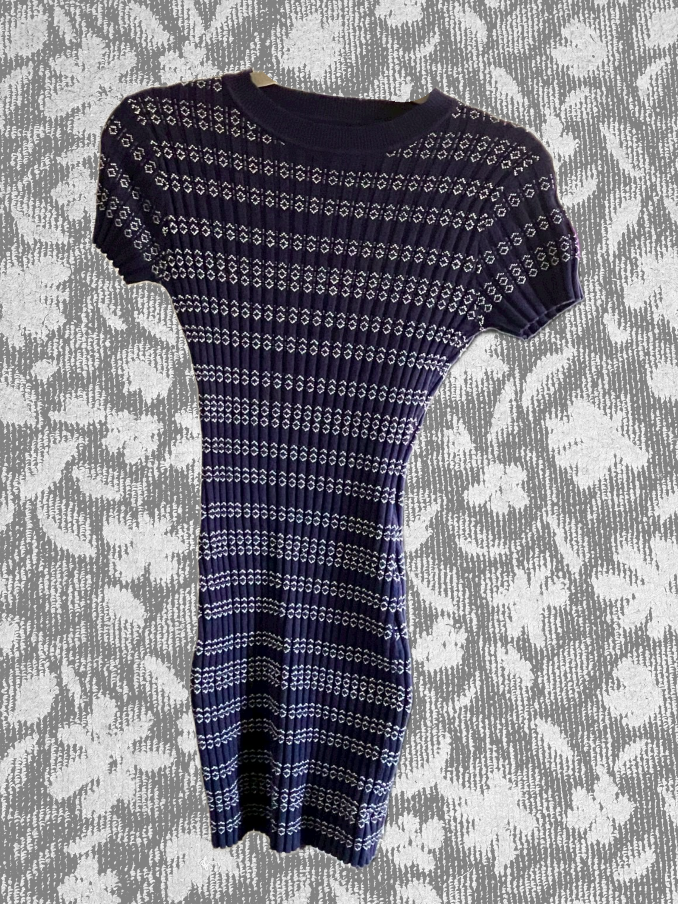 リブニットワンピース