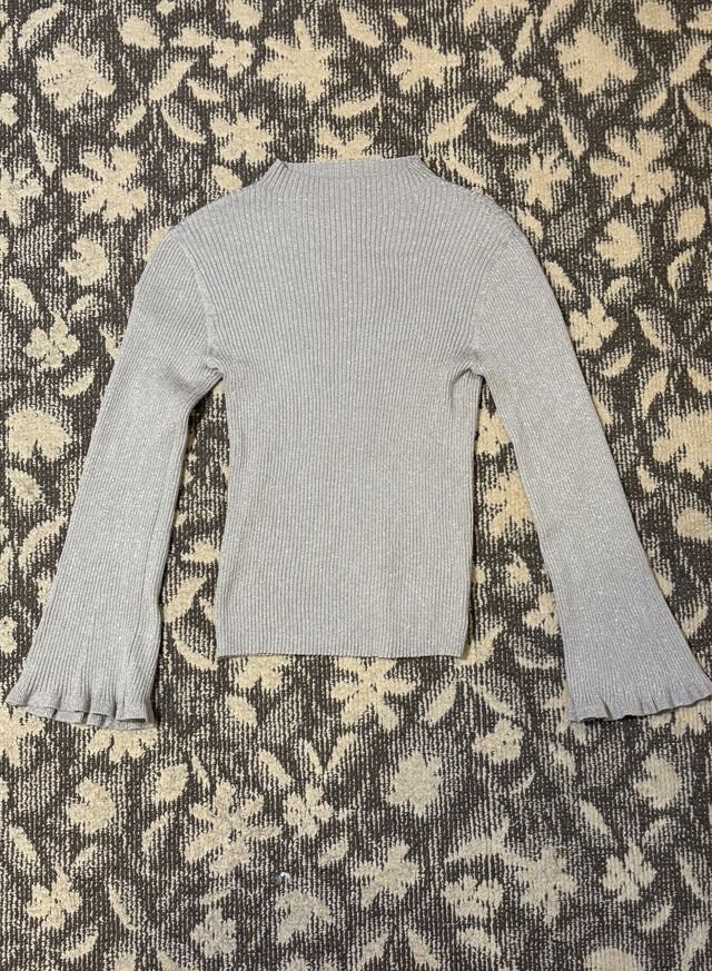 リブフレアニット