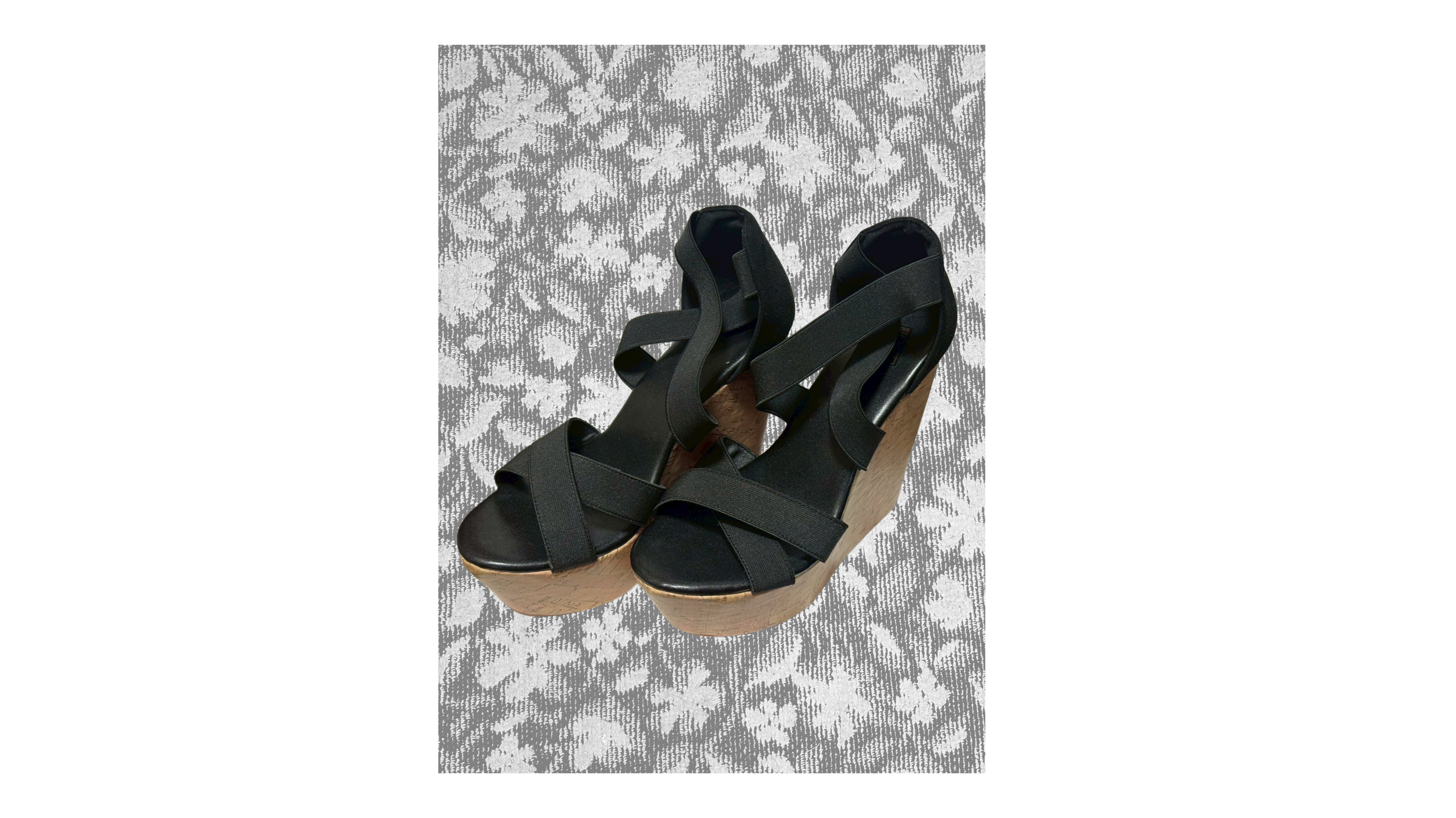 クロスバンド・ウエッジサンダル（コルク調ソール）