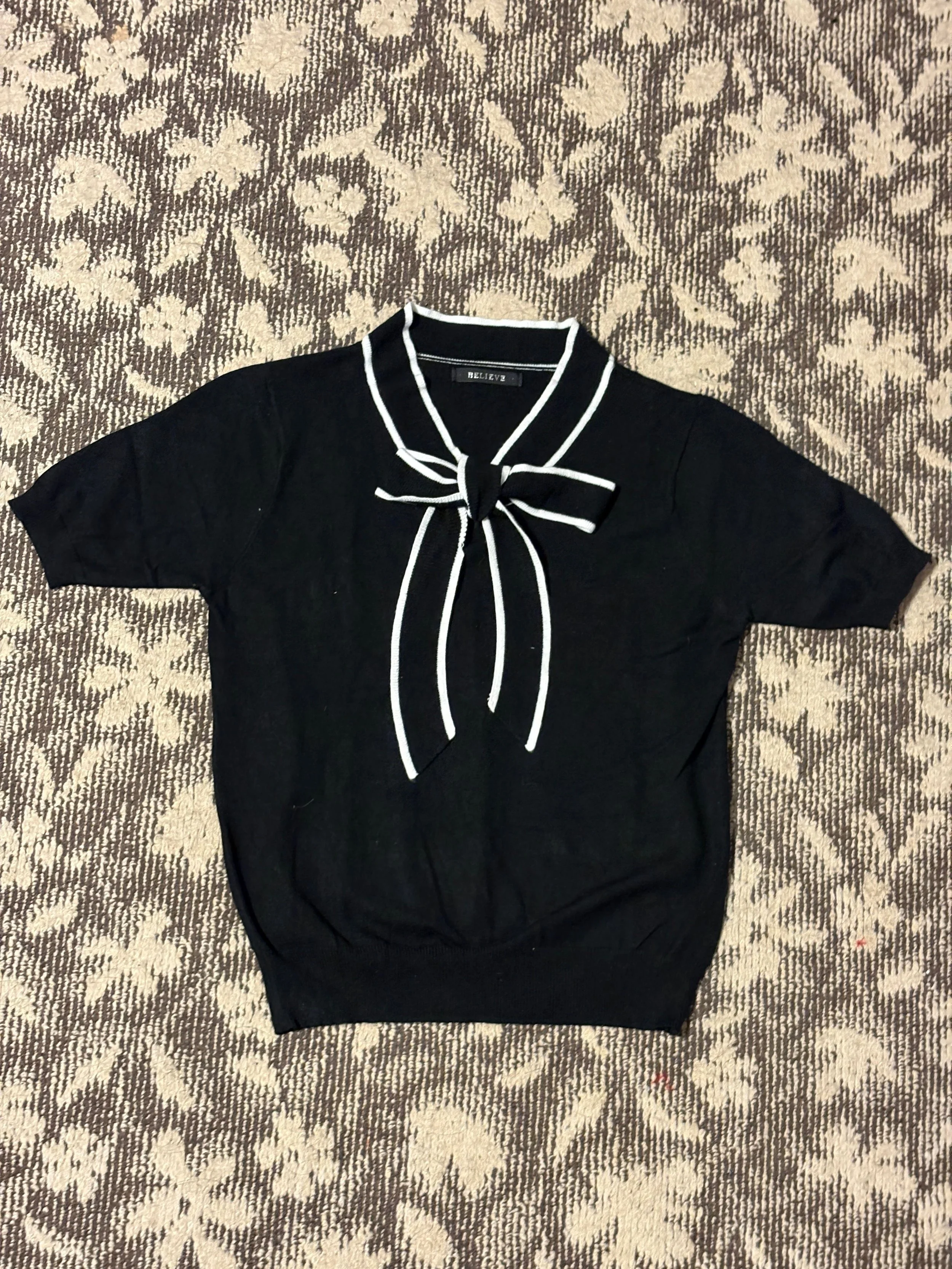 ブラックリボンニット