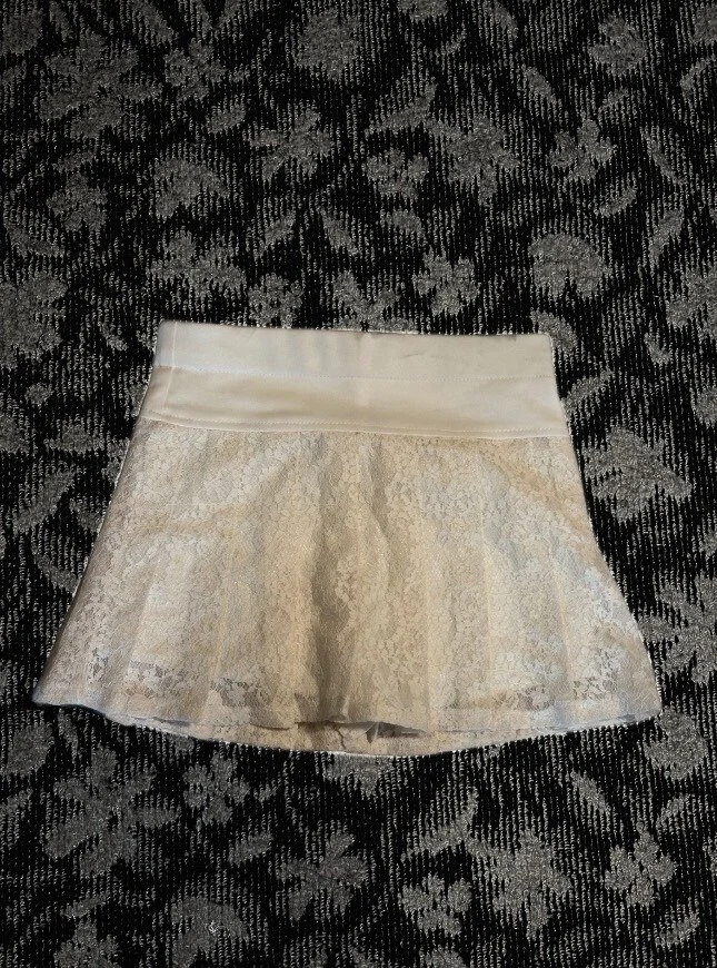 レース付スカート（ホワイト）