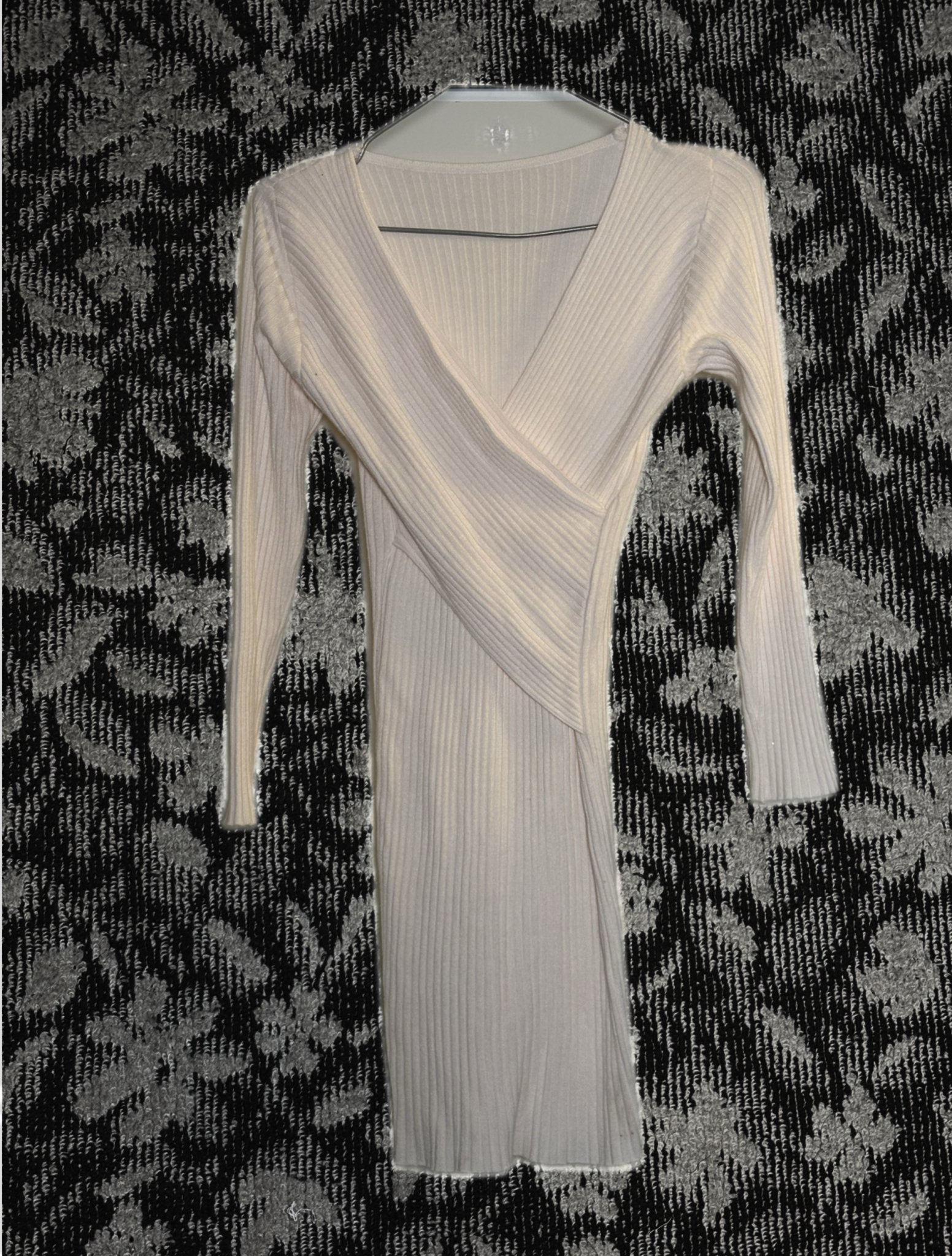 ニットワンピース（ホワイト）