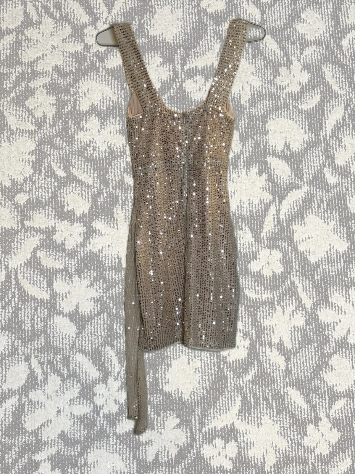 ラメドレス（ゴールド）