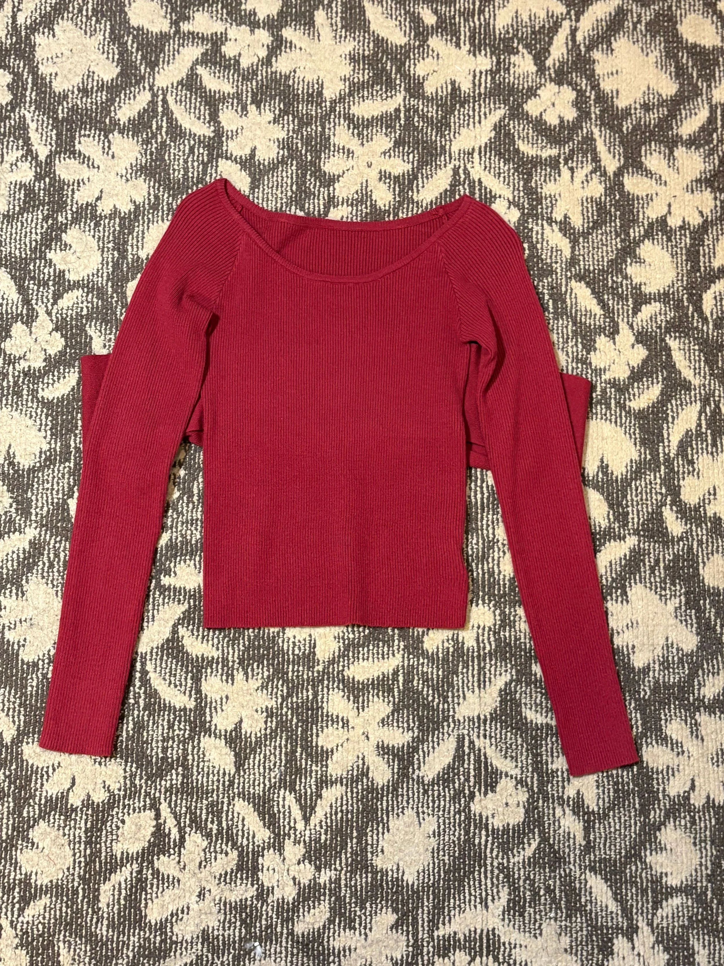 ニット（レッド）