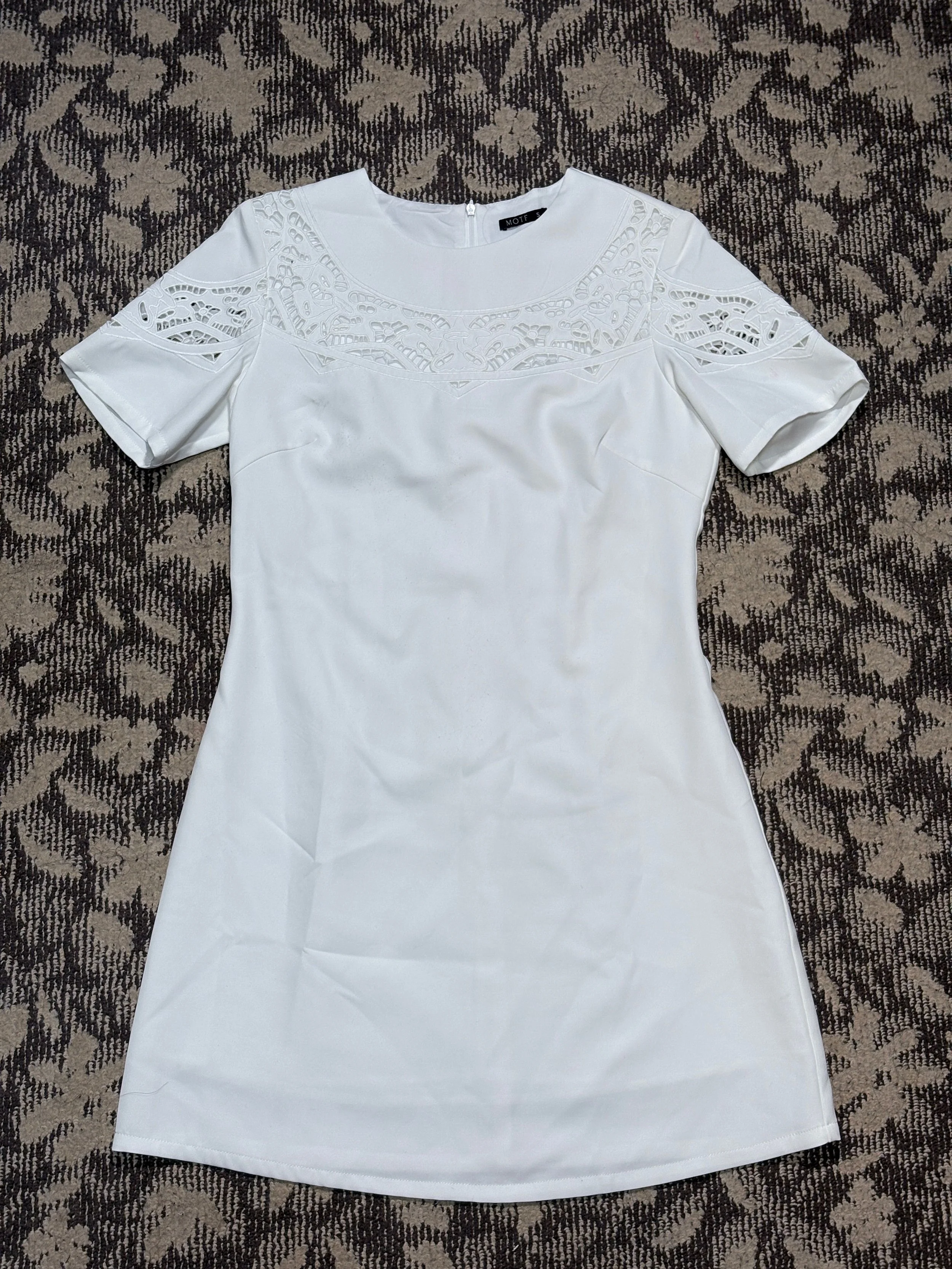 レースワンピース（ホワイト）