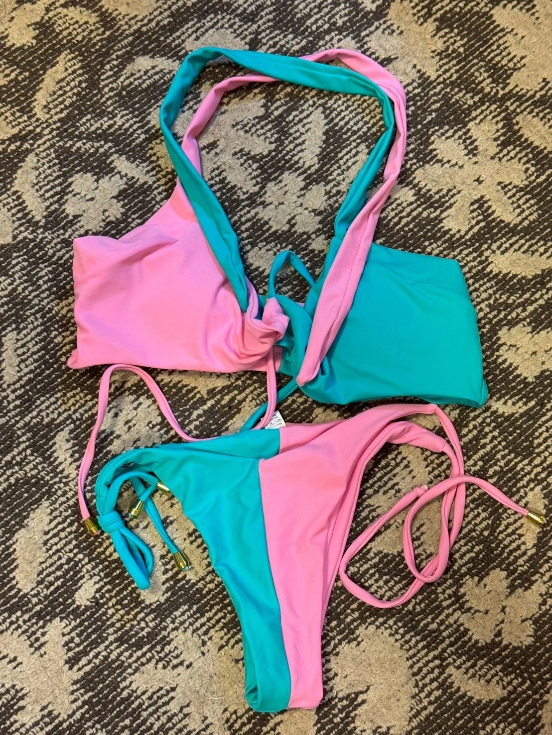 水着(バイカラー)