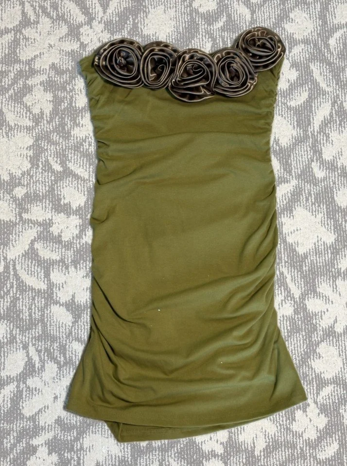 オフショルダードレス（オリーブ）