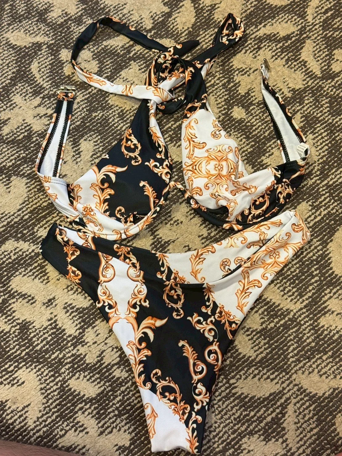 水着(ゴールドチェーン)