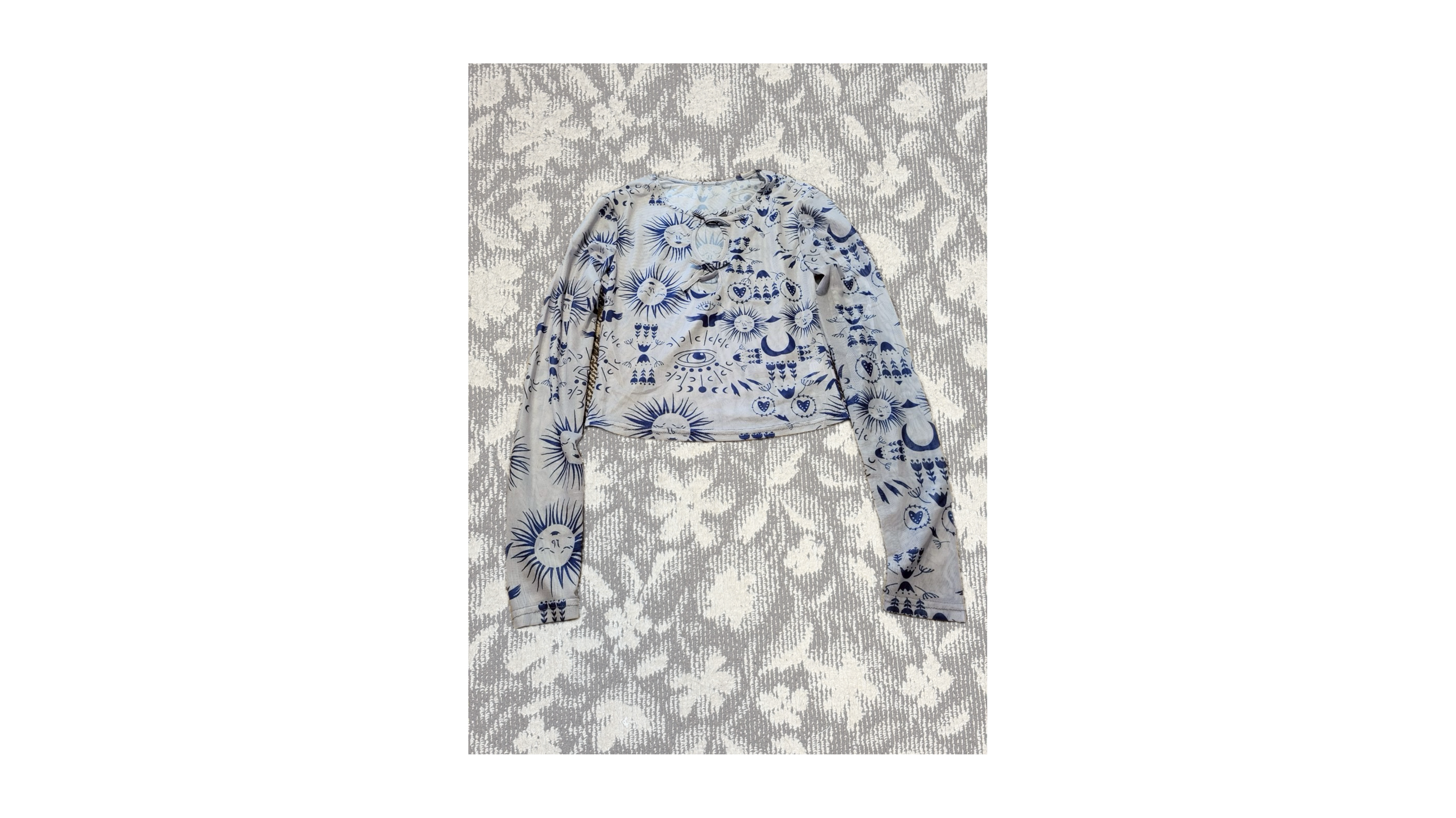 グラフィックシースルーカットソー(ブルー)