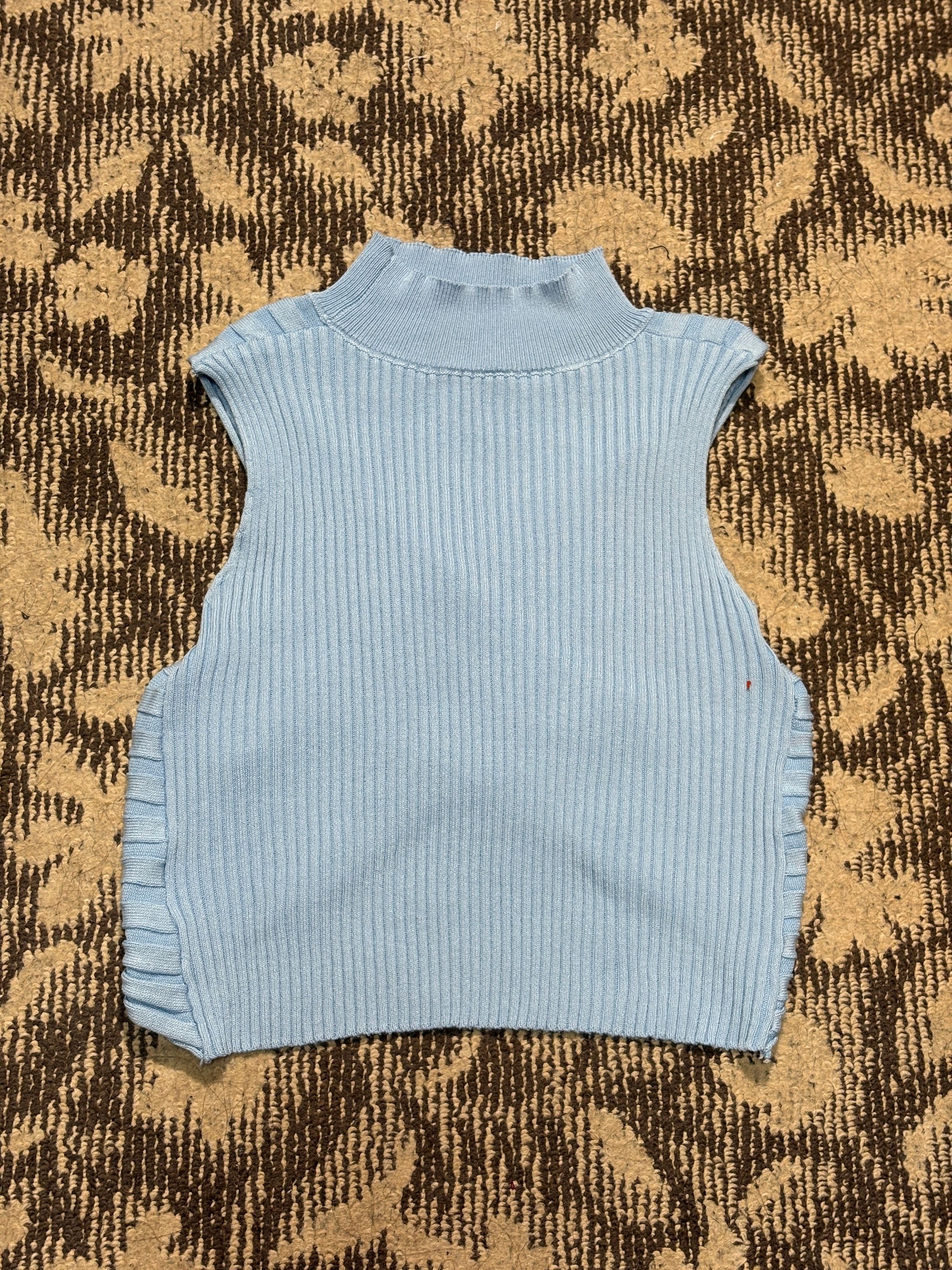 ハイネックノースリーブニット（ブルー）