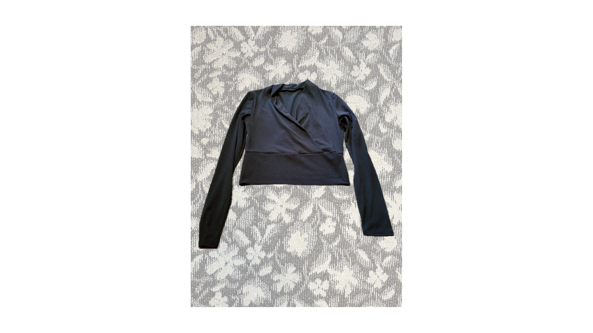 カットソー(ブラック)