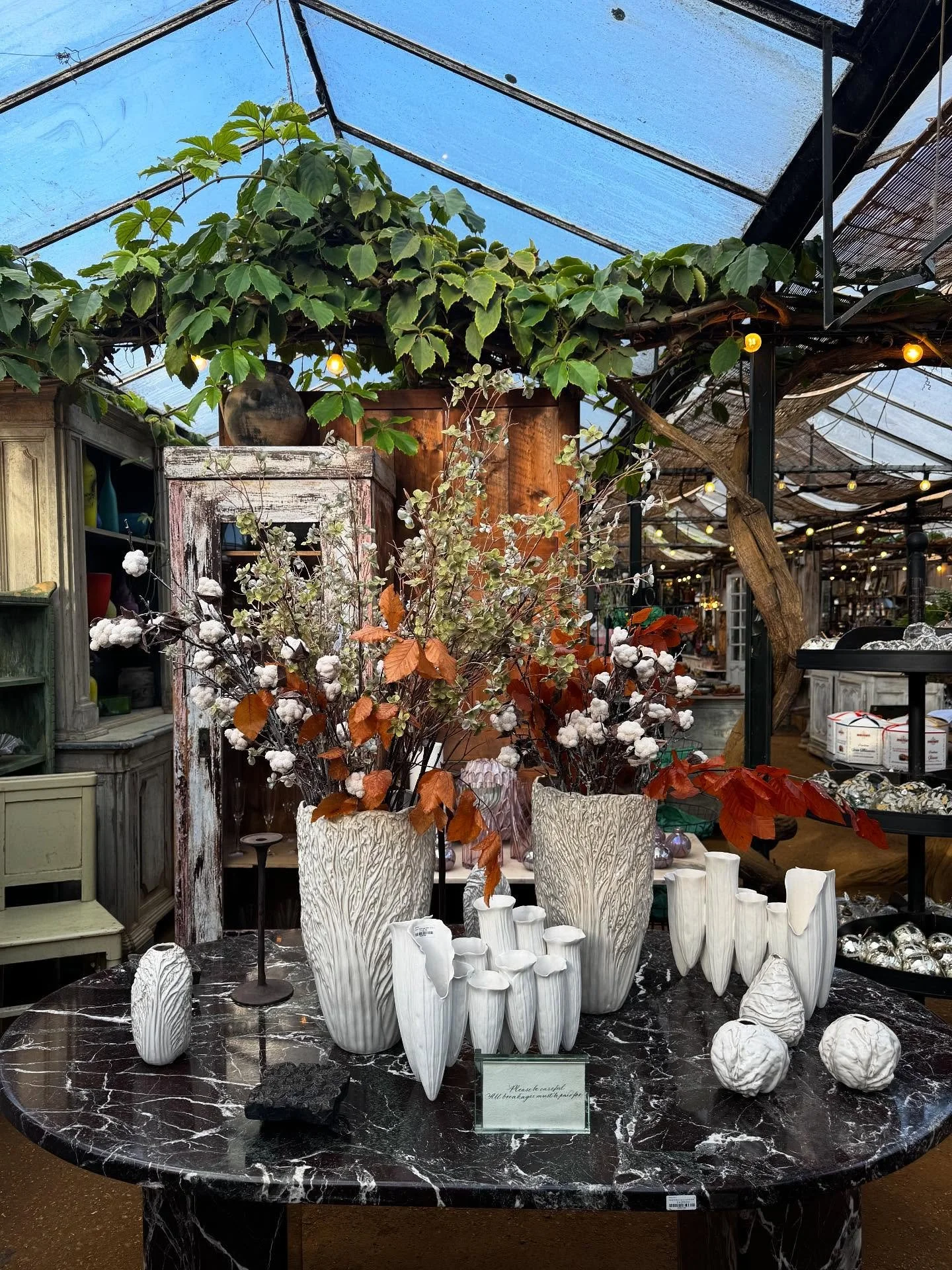 HMH Favorite Spaces: This very special spot in London immediately slows your heart rate upon entry 🌾🕰️ Petersham Nurseries makes for a beautiful getaway into the woods just outside of the hustle and bustle of central London. One of our aspirational