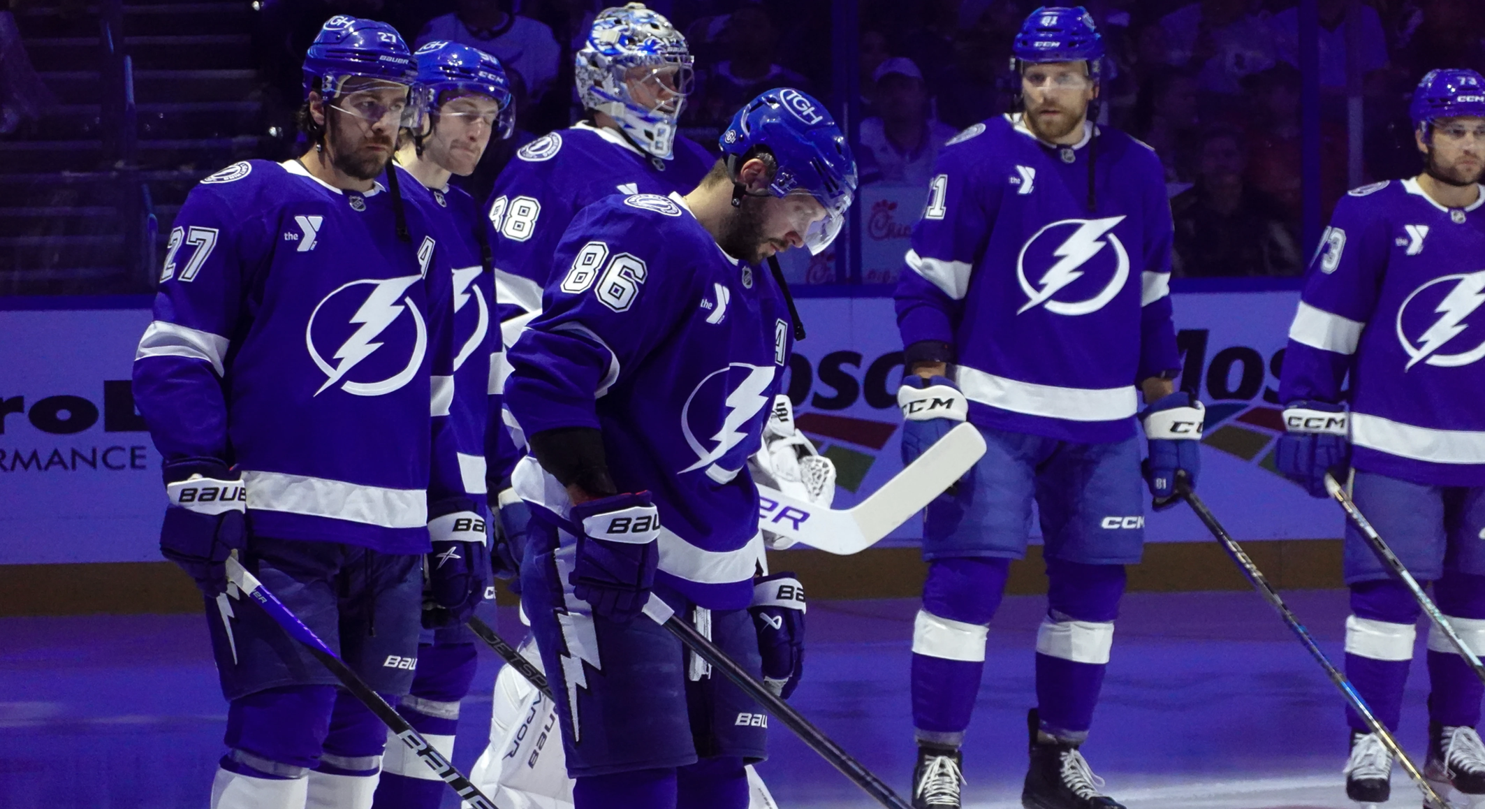 Lightning Strikes Again: Canucks Suffer Third Straight Loss in Tampa
