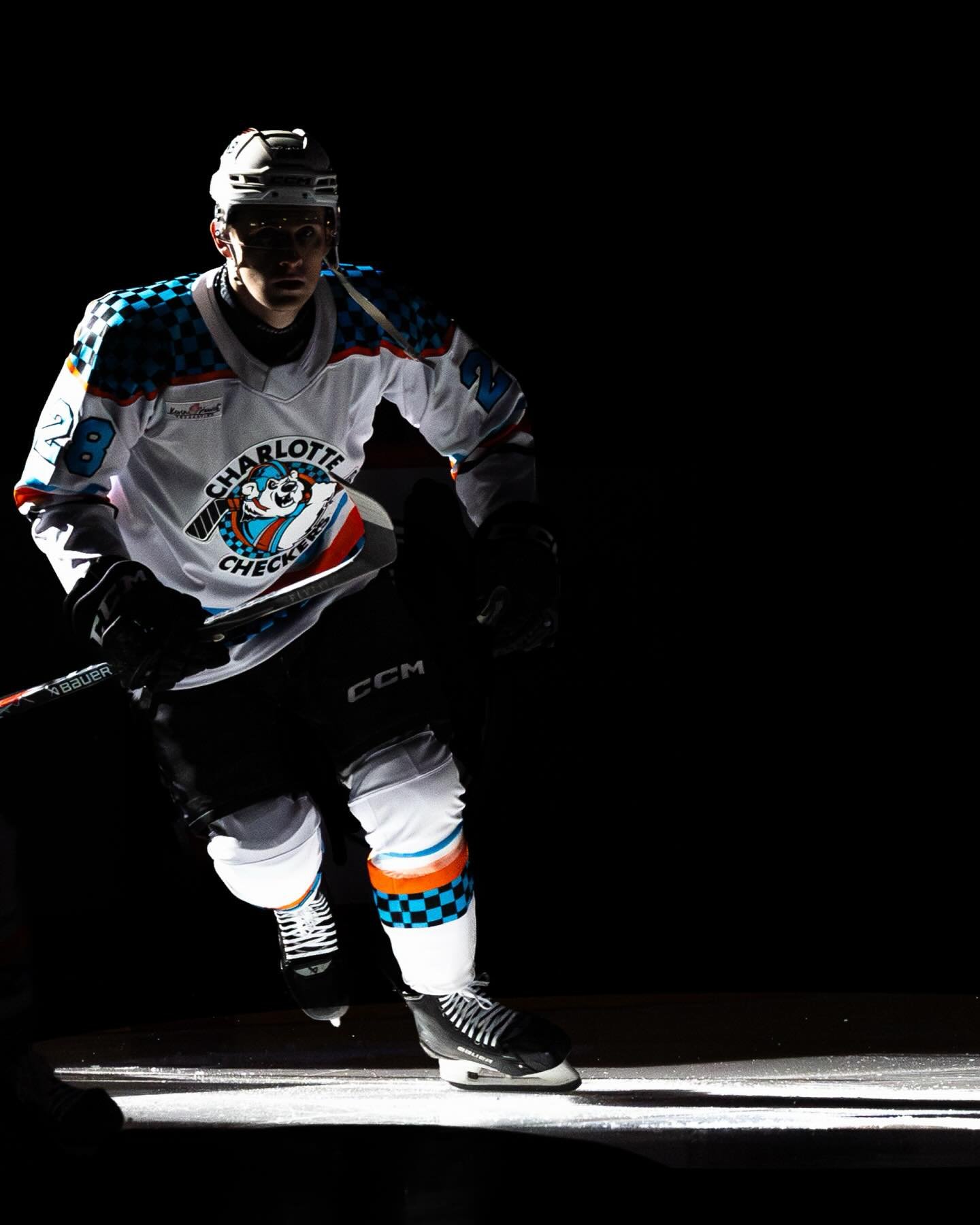 @thunderbirdsahl vs @checkershockey throwback weekend 📸🎞️