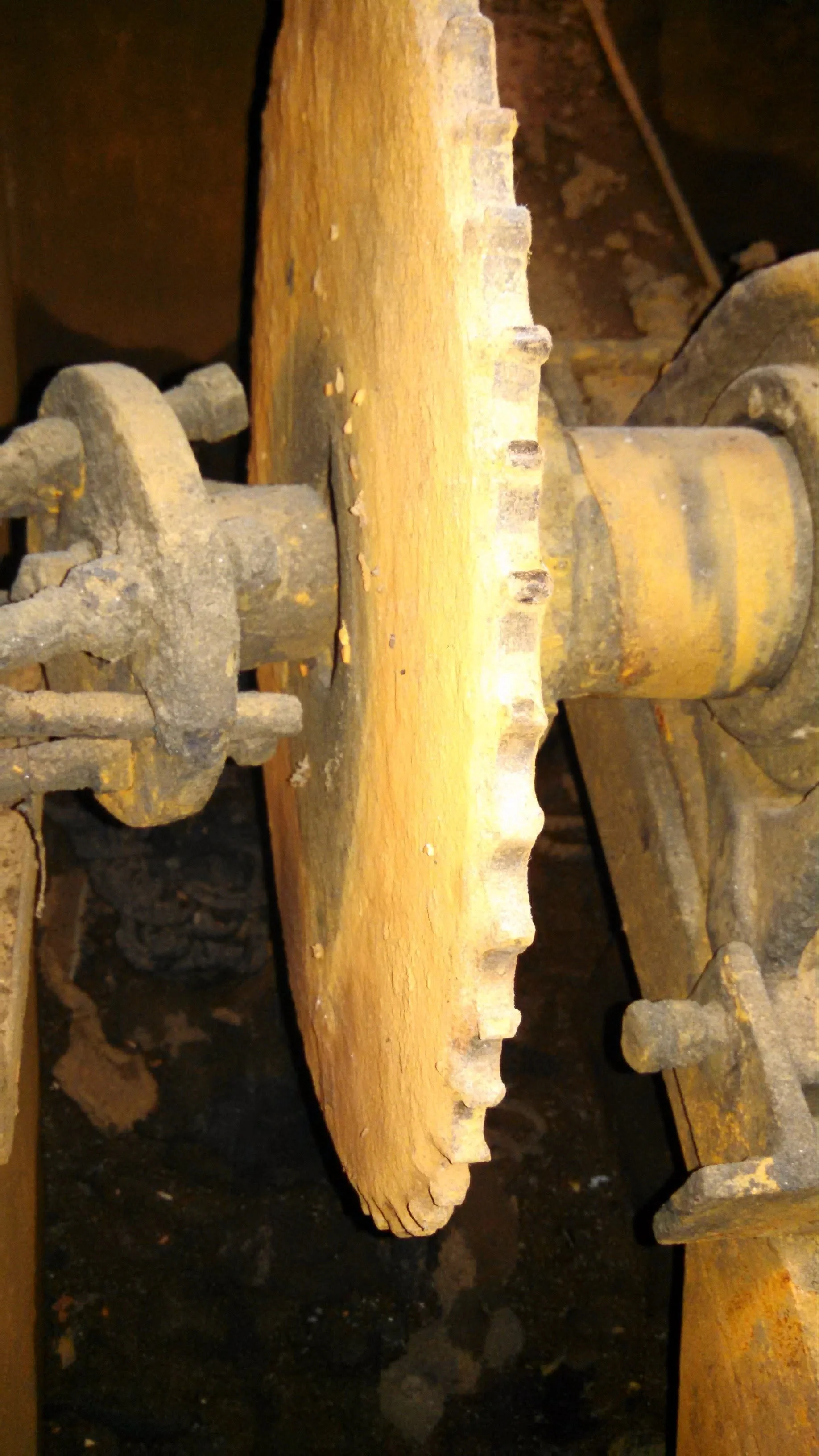Worn drive sprocket on heavy equipment prepared for on-site repair by R.P.W. Contracting – portable welding service in Jeannette, PA