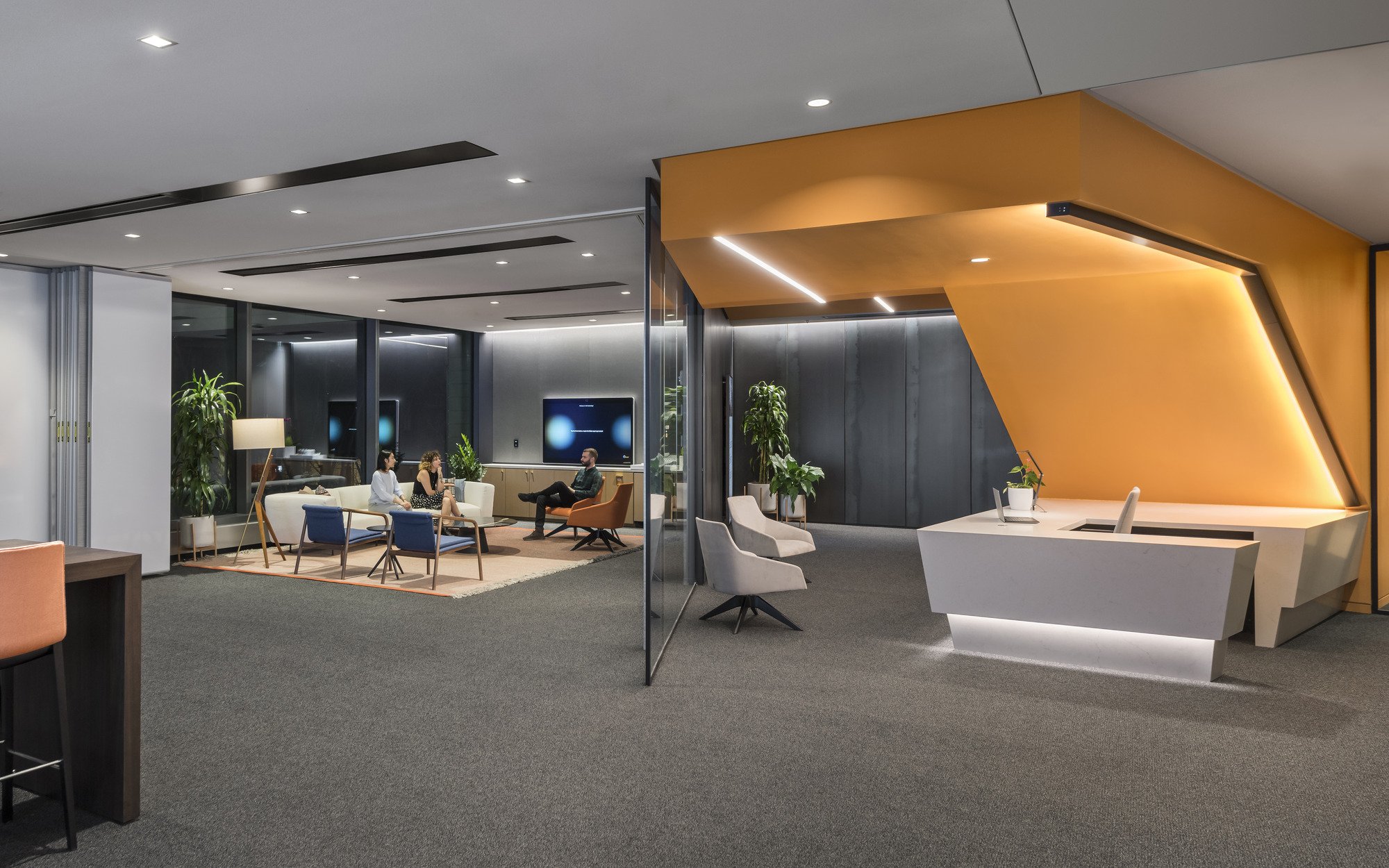 Photography - Anton Grassl / Architect - Sasaki